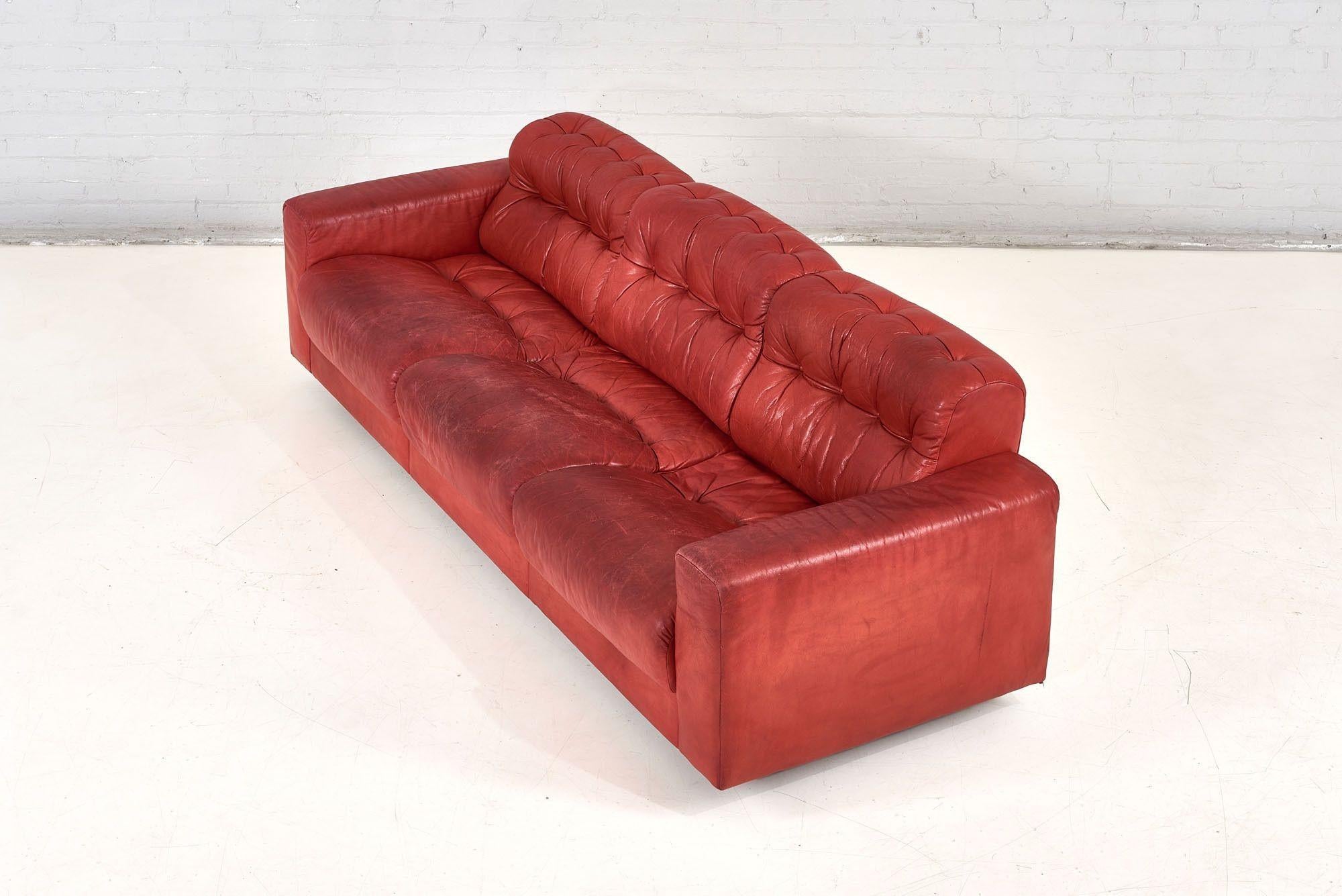 Mid-Century Modern De Sede DS-40 Red Leather Sofa, 1970