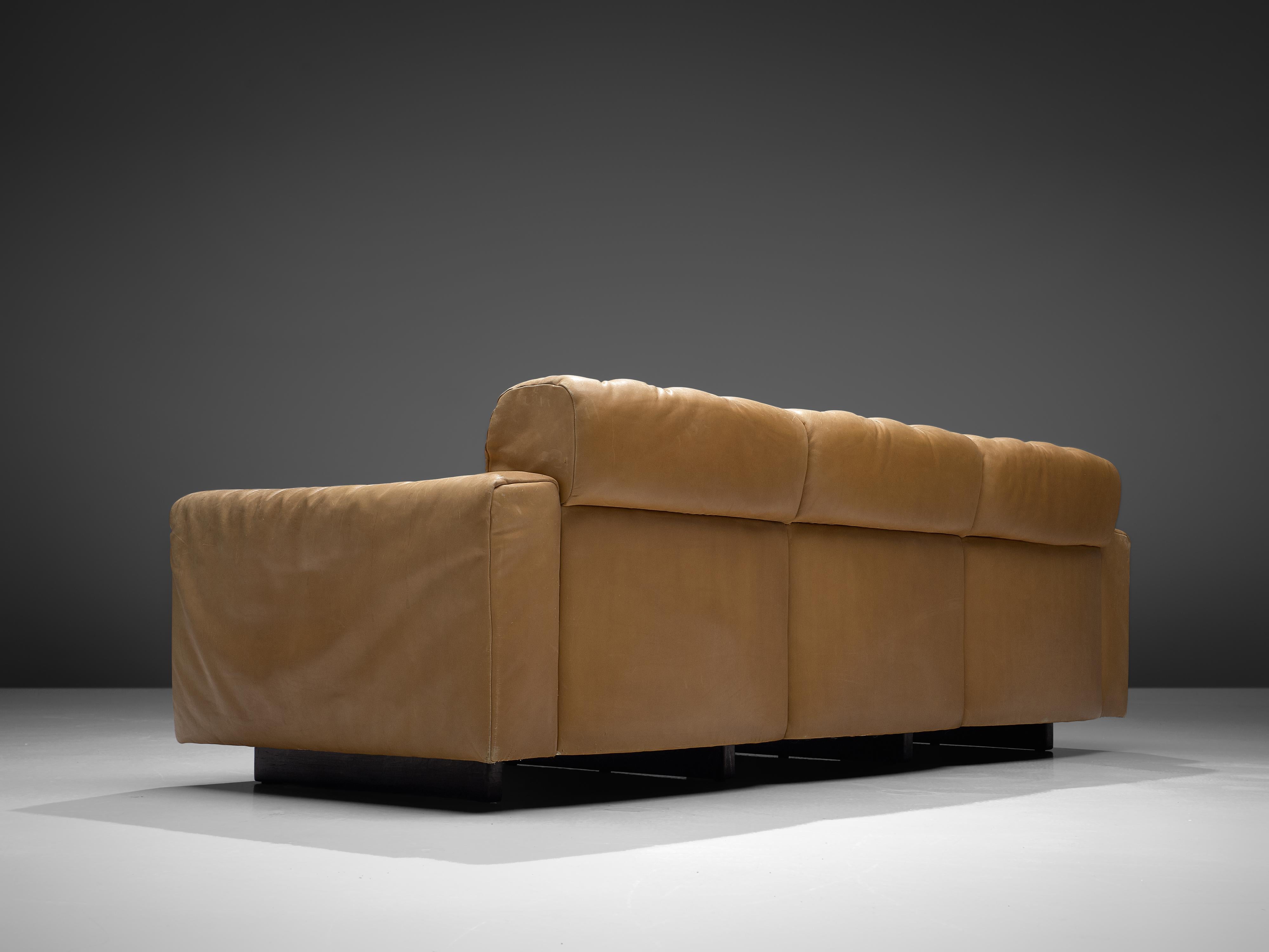 De Sede 'DS-40' Three-Seat Sofa in Cognac Leather In Good Condition In Waalwijk, NL
