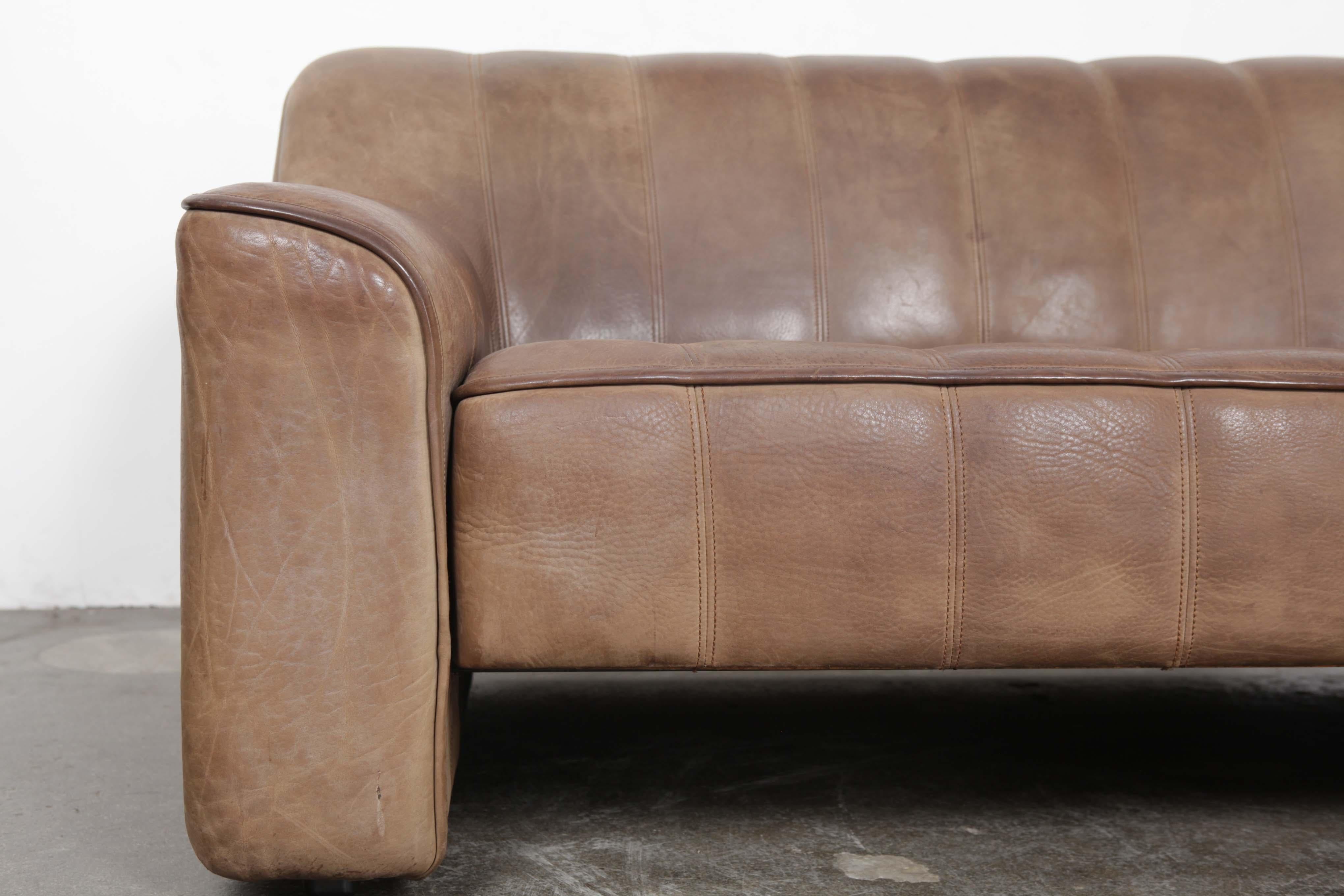 De Sede DS 44 2-Seat Sofa in Buffalo Leather, Switzerland, 1970s For Sale 5