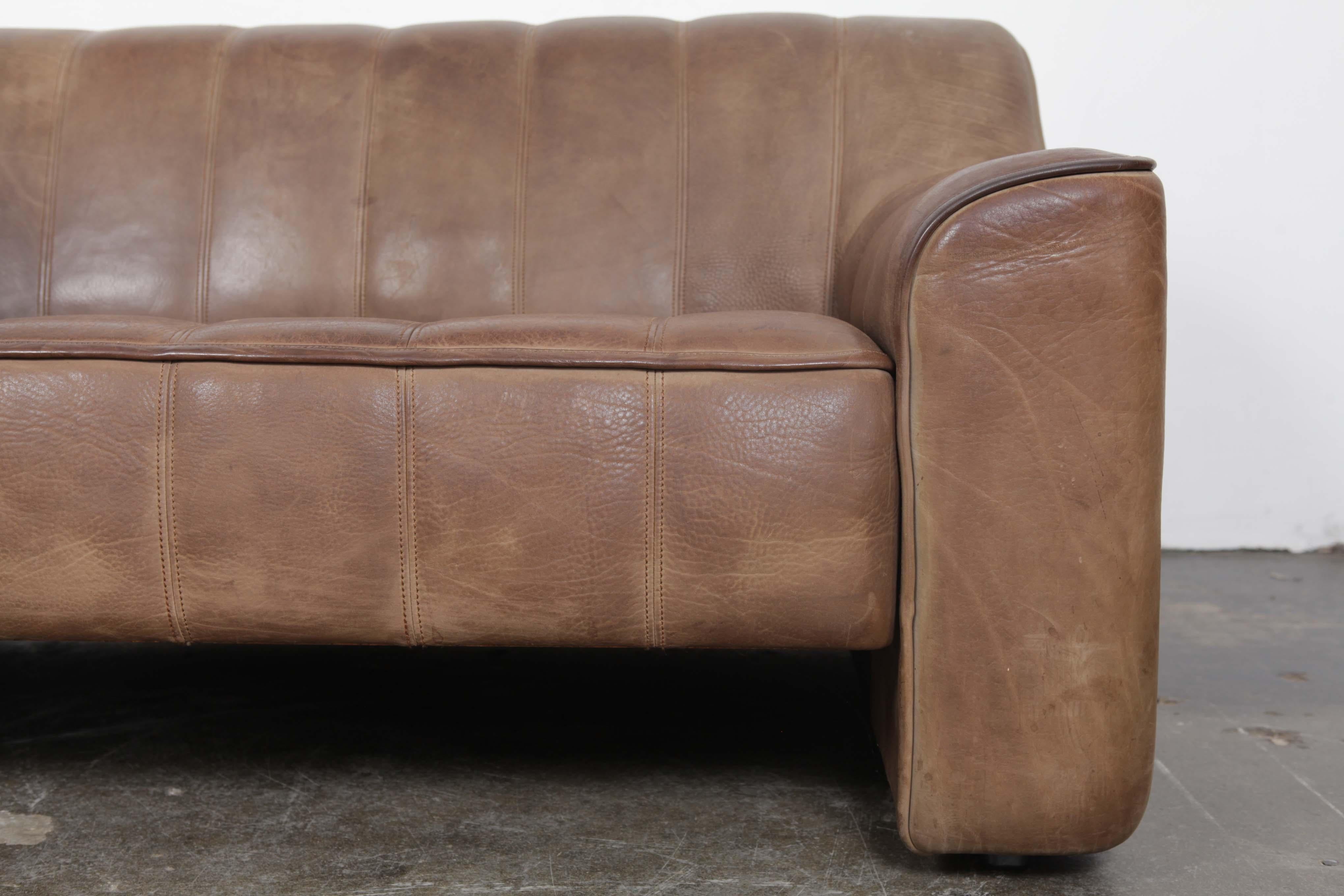 De Sede DS 44 2-Seat Sofa in Buffalo Leather, Switzerland, 1970s For Sale 6
