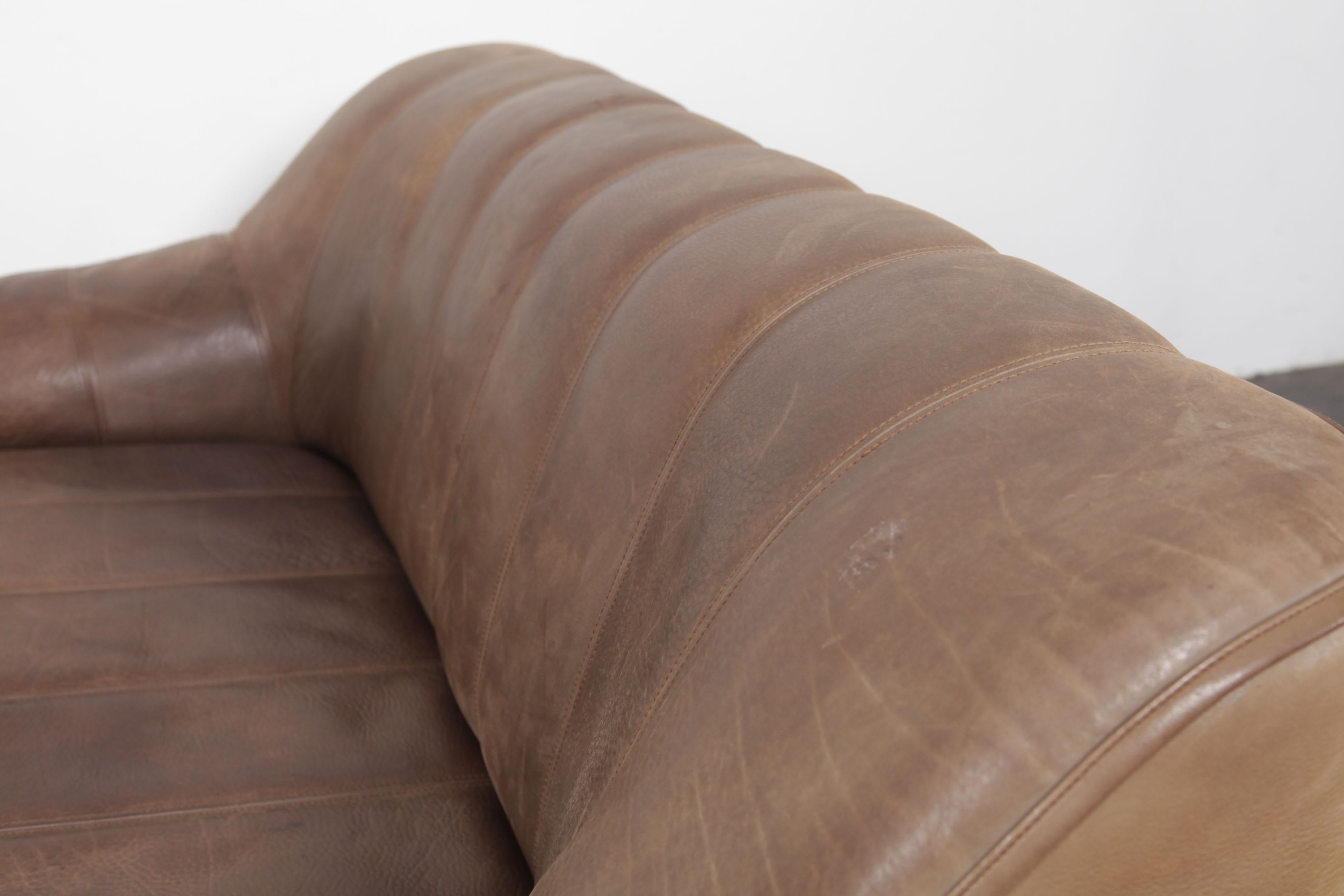 De Sede DS 44 2-Seat Sofa in Buffalo Leather, Switzerland, 1970s For Sale 9