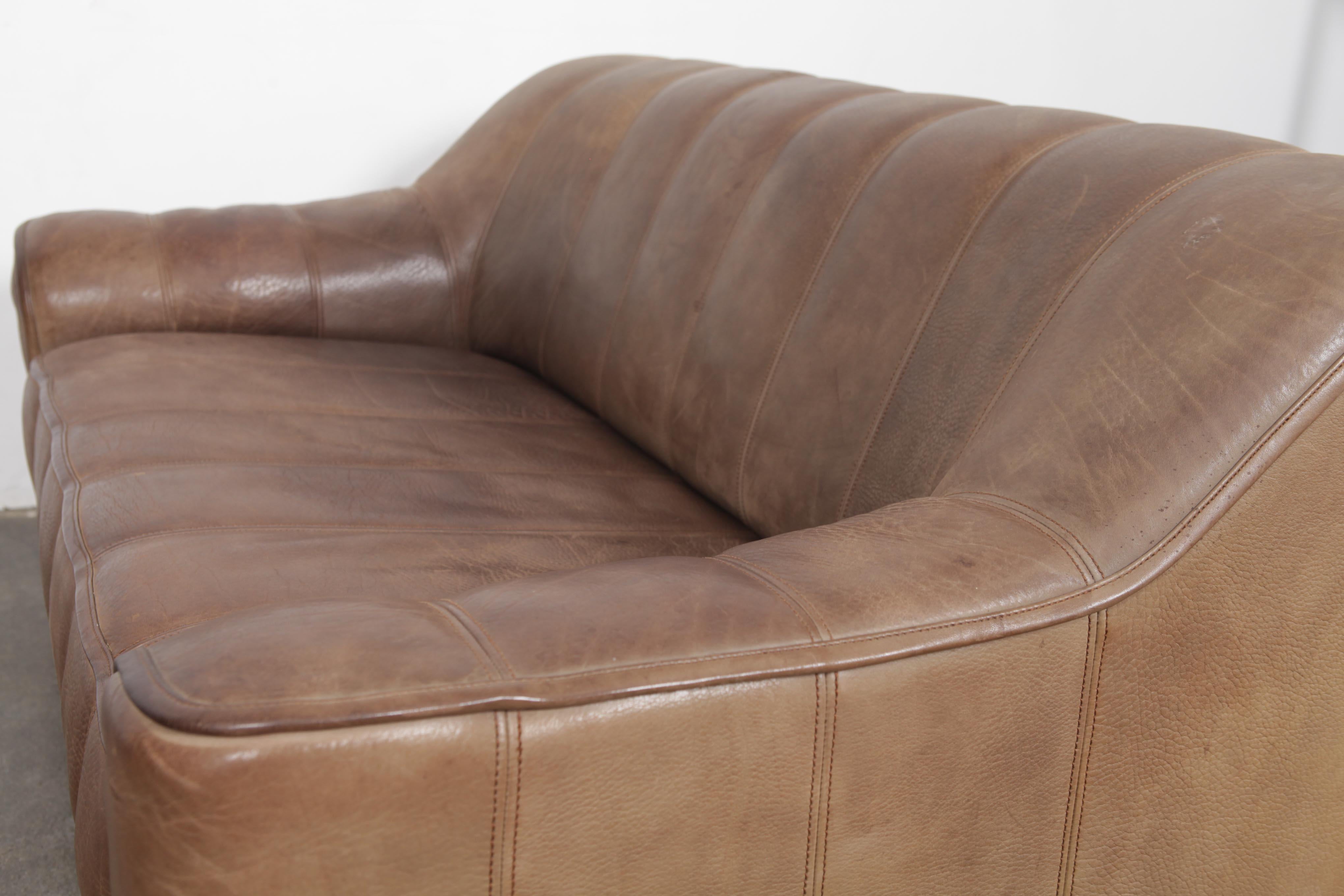 De Sede DS 44 2-Seat Sofa in Buffalo Leather, Switzerland, 1970s For Sale 10