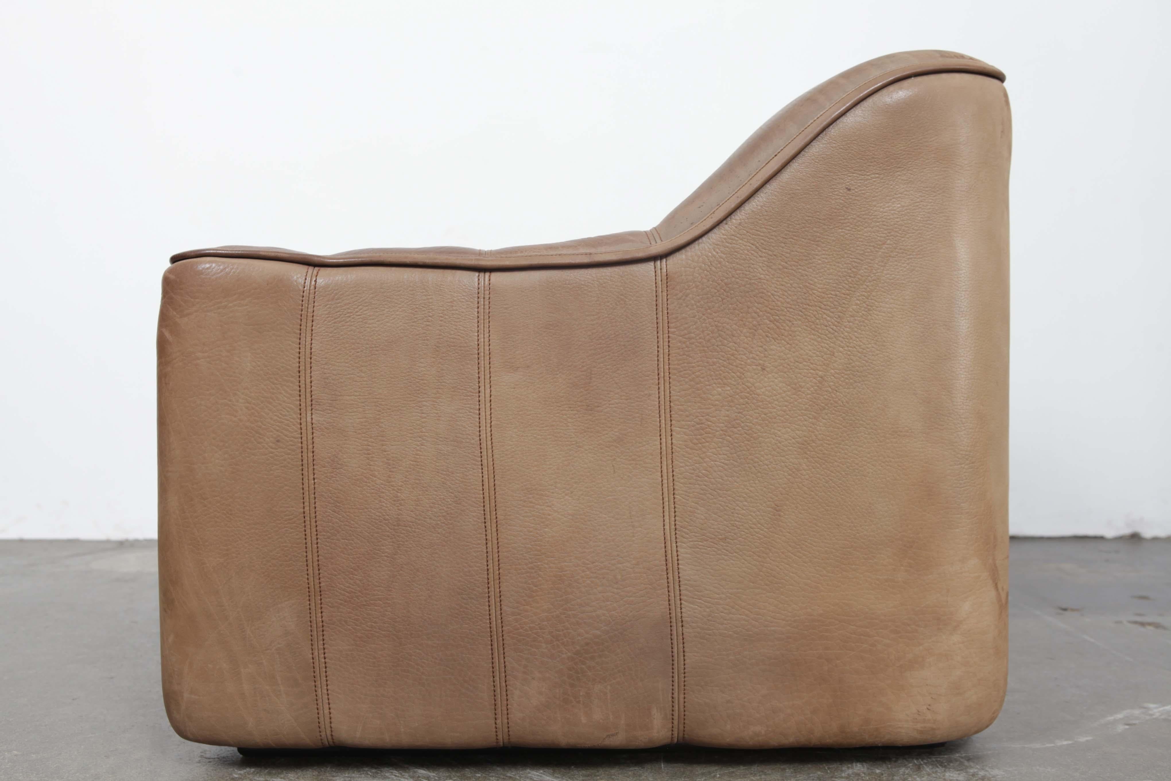 De Sede DS 44 2-Seat Sofa in Buffalo Leather, Switzerland, 1970s For Sale 11