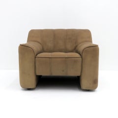 De Sede DS-44 Buffalo Leather Lounge Chair, Switzerland, 1970s