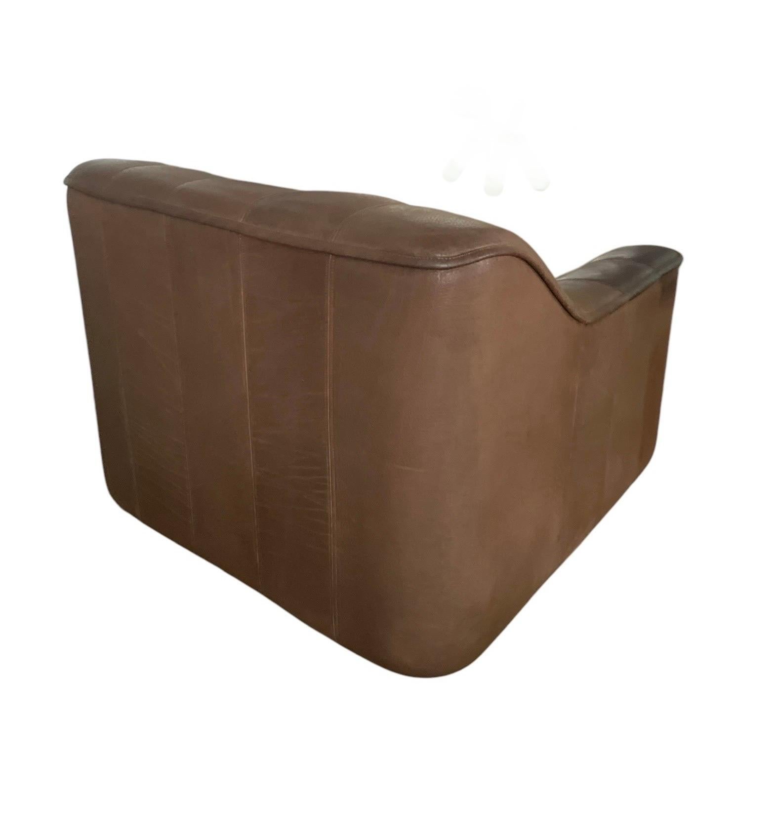 De Sede DS 44 Sillón y Otomana de Piel Silla de Piel Marrón con Asiento Ajustable 2