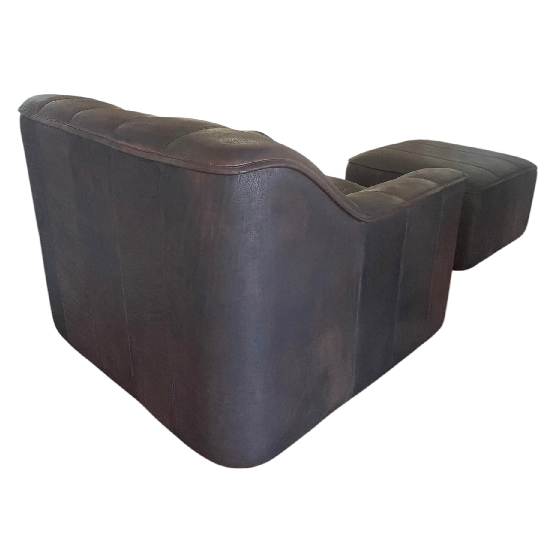 Mid-Century Modern De Sede DS 44 Leather Armchair and Ottoman Set Luxury Swiss Designer Leather