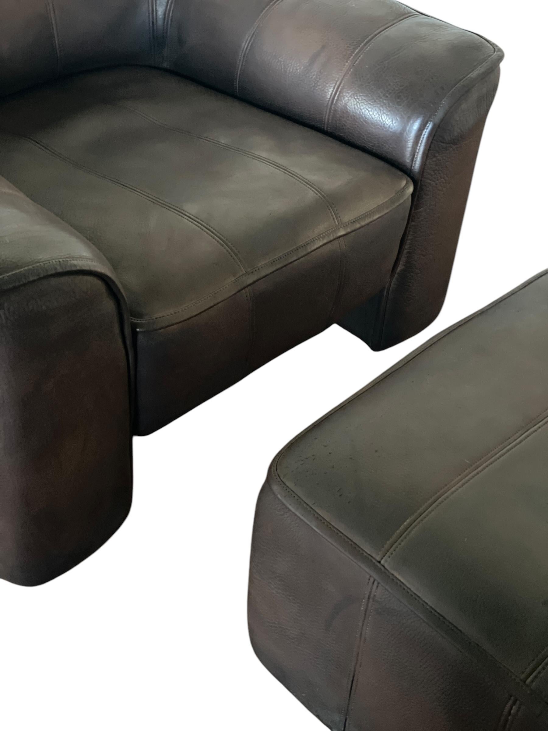 De Sede DS 44 Leather Armchair and Ottoman Set Luxury Swiss Designer Leather In Good Condition In Rochester, NY