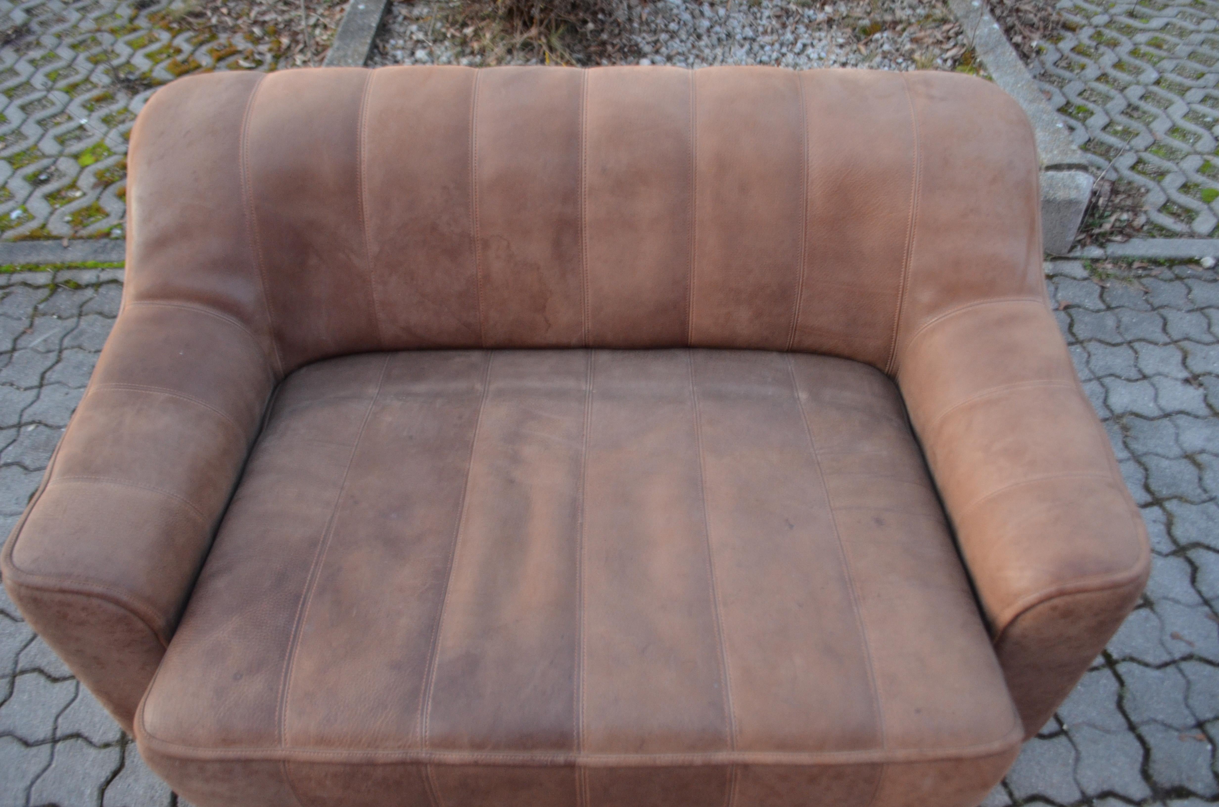 De Sede Ds 44 Loveseat Neck Leather Sofa Brown For Sale 5