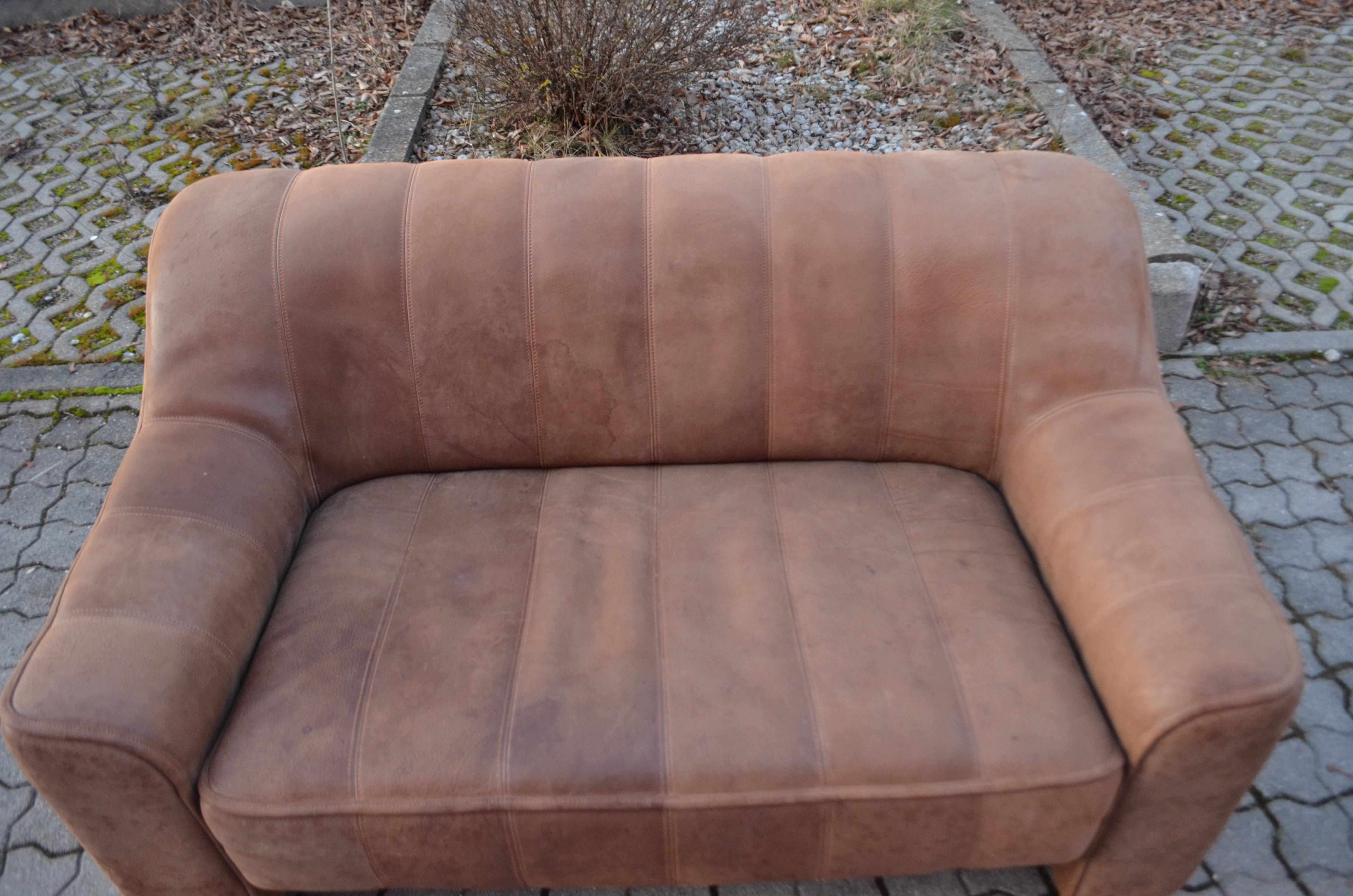 Late 20th Century De Sede Ds 44 Loveseat Neck Leather Sofa Brown For Sale