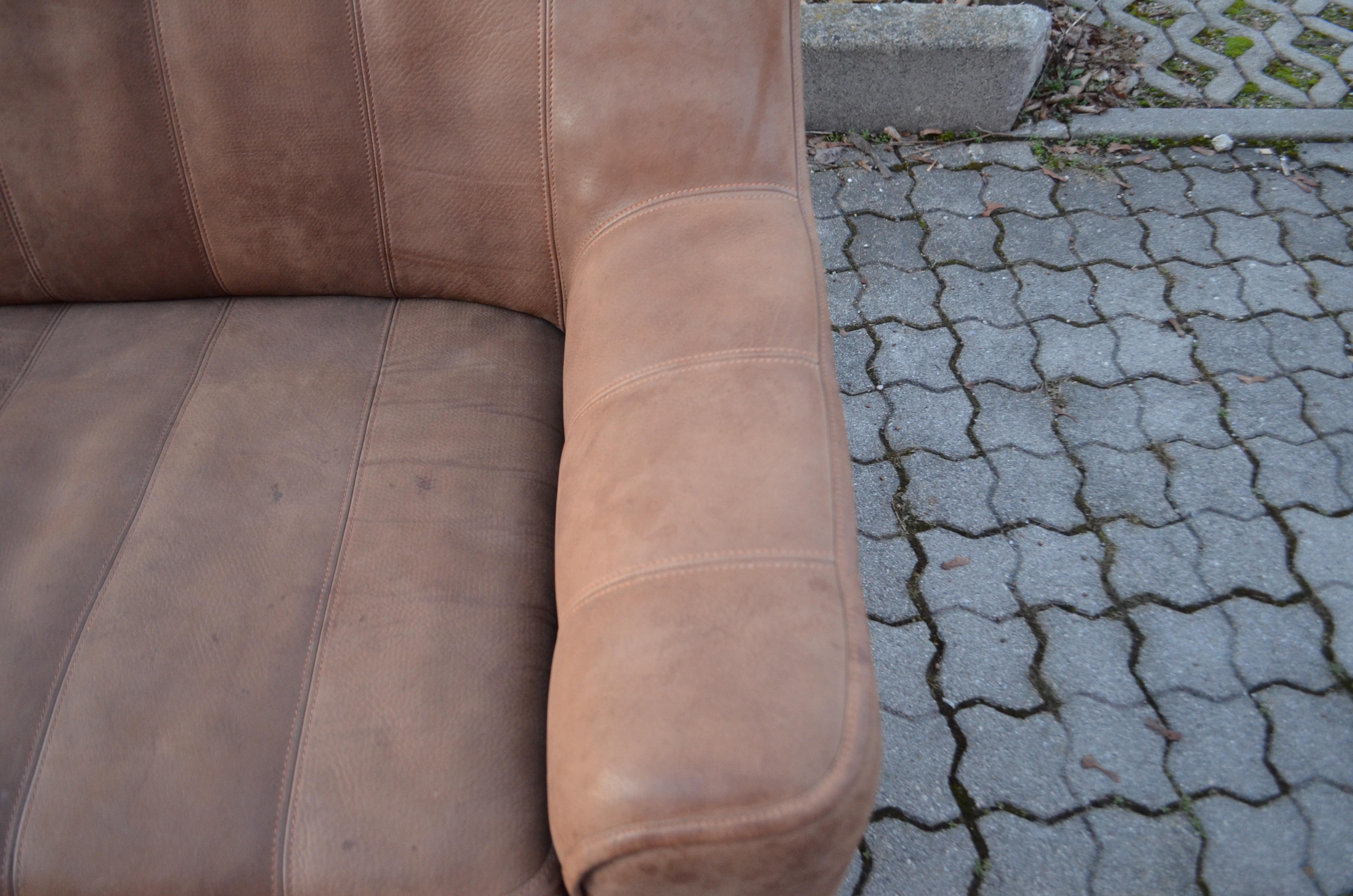 De Sede Ds 44 Loveseat Neck Leather Sofa Brown For Sale 2