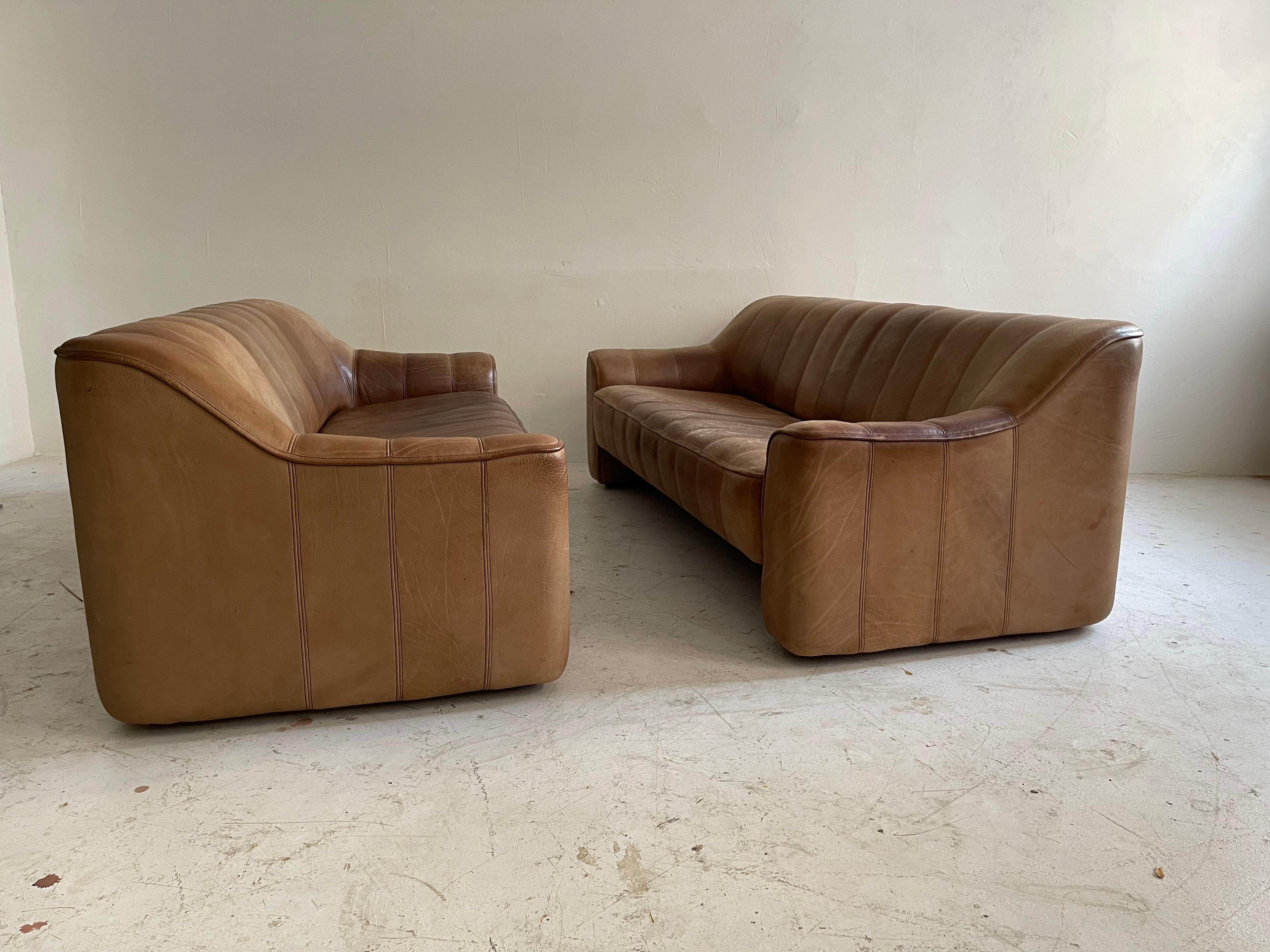 De Sede DS-44 Pair Sofa's in Patinated Cognac Buffalo Leather, Switzerland, 1970 2