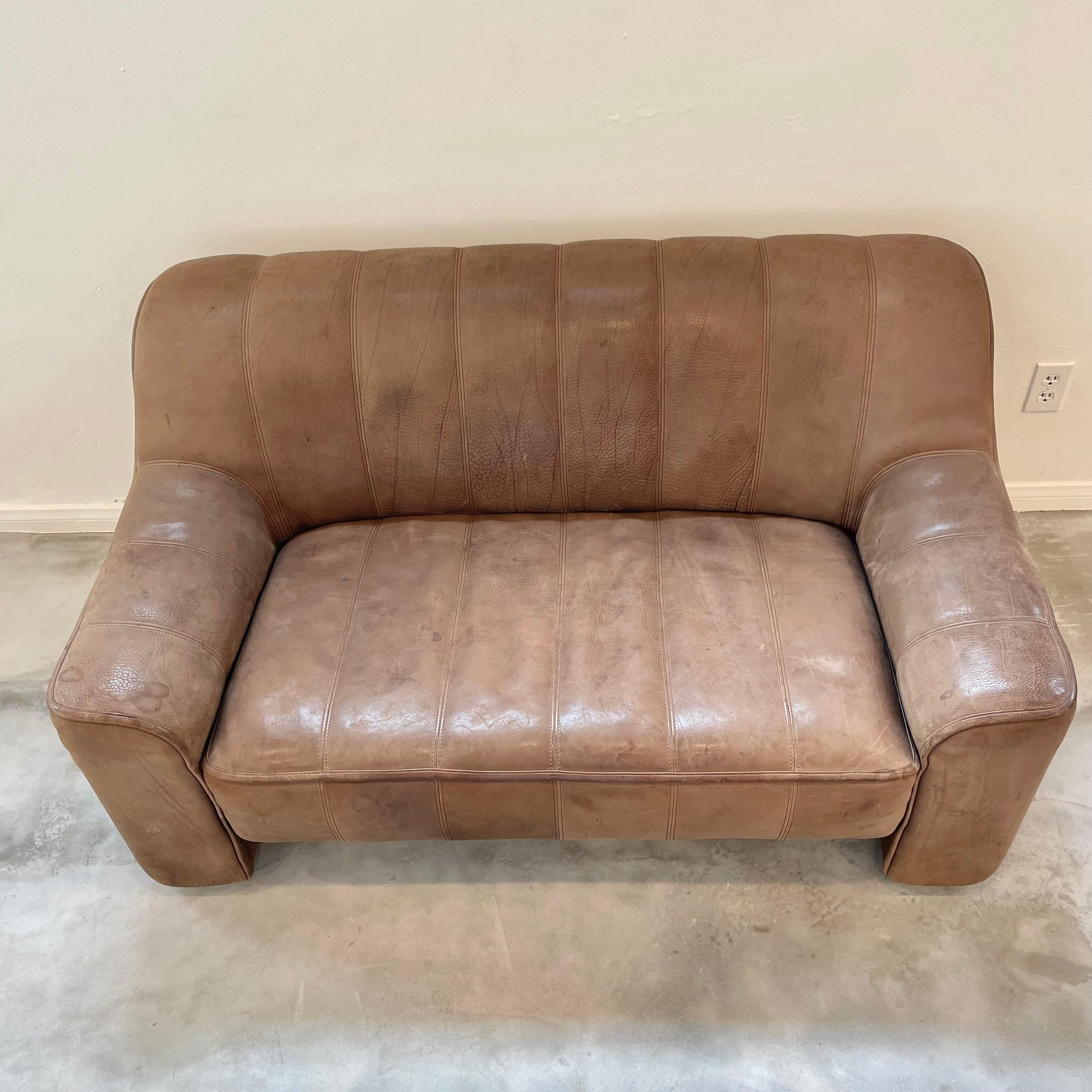 De Sede DS 44 Sofa in Buffalo Leather, 1980s Switzerland 2