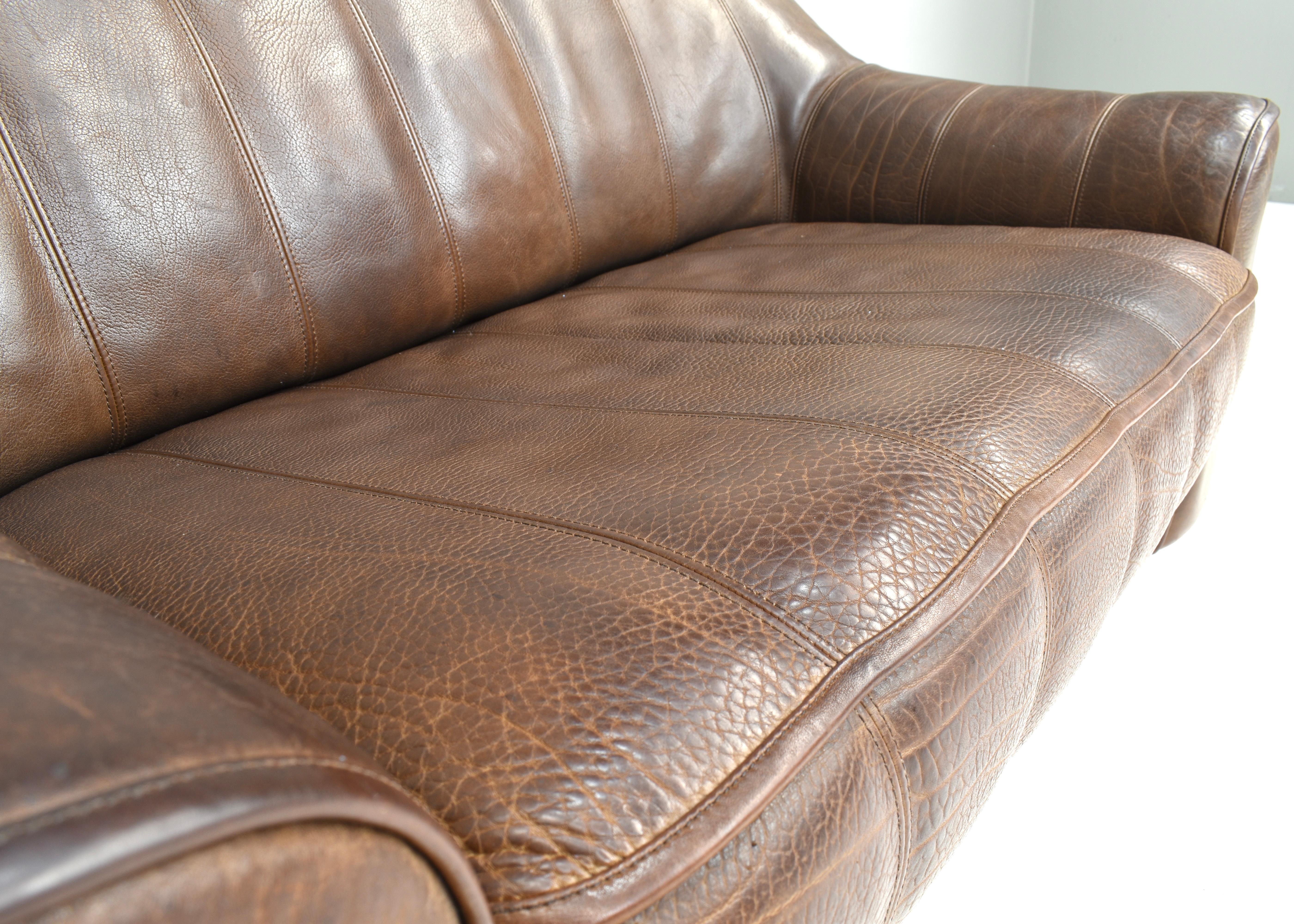 De Sede DS-44 two seat sofa in Tan Buffalo leather – Switzerland, 1970s en vente 11