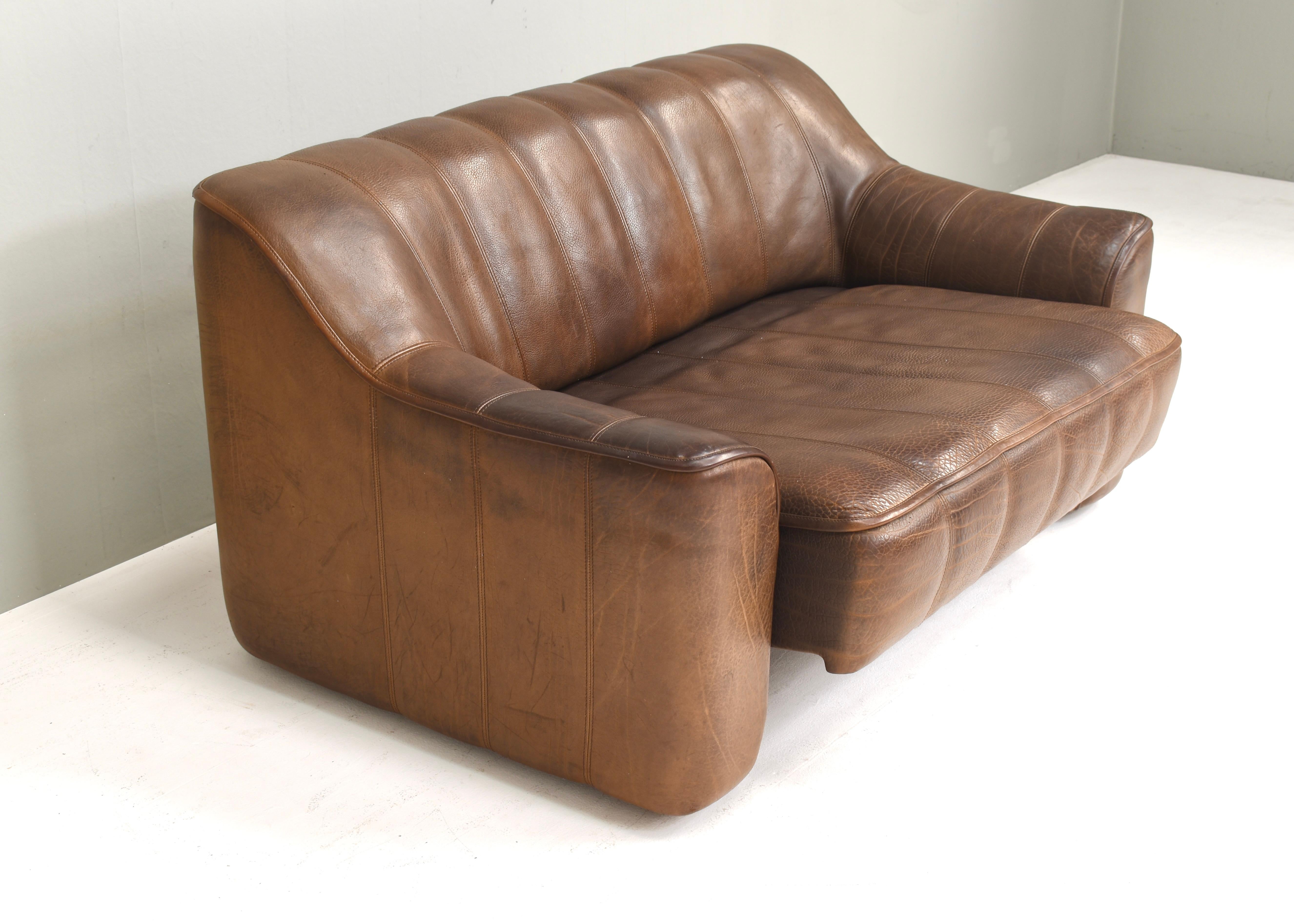 Cuir De Sede DS-44 two seat sofa in Tan Buffalo leather – Switzerland, 1970s en vente