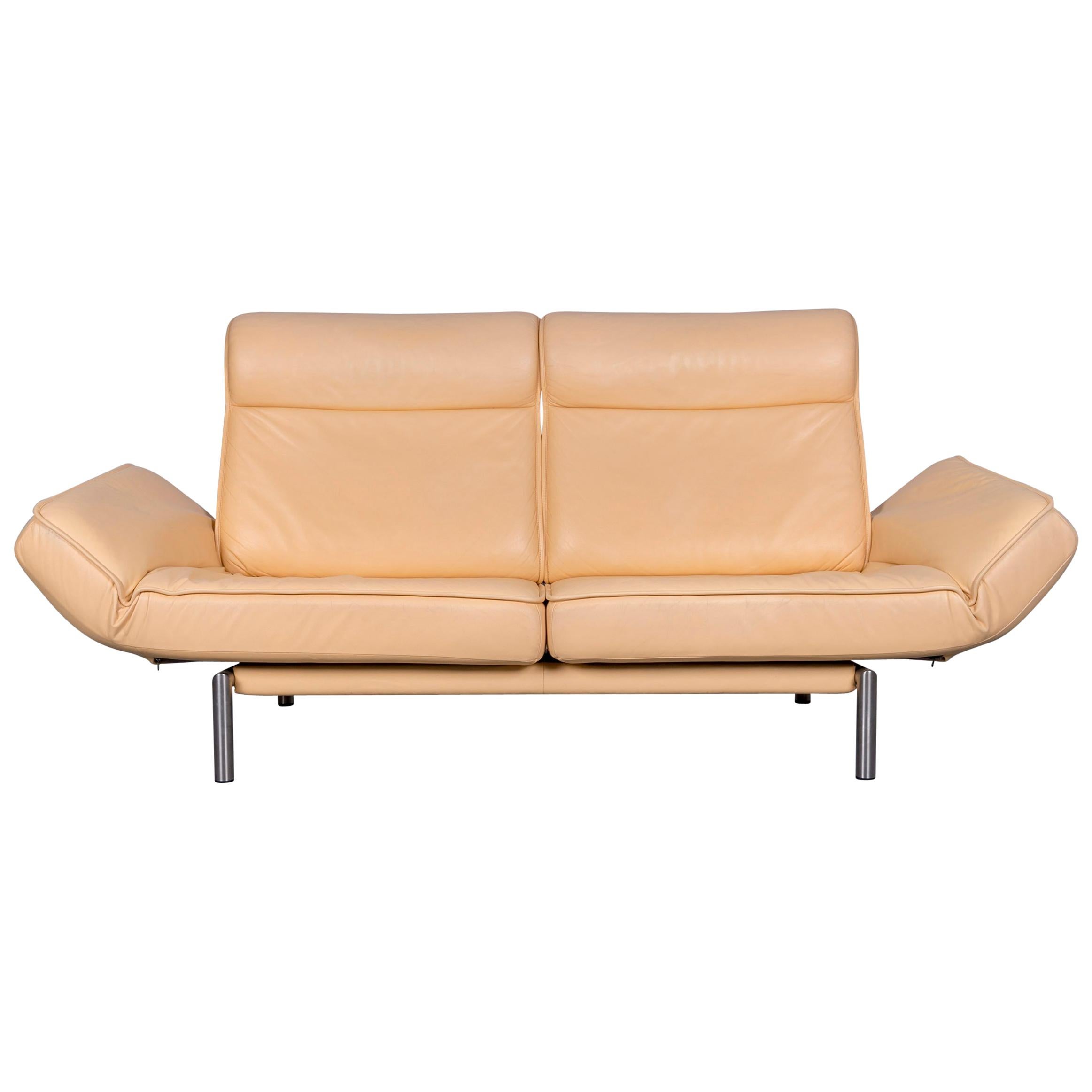 De Sede Ds 450 Designer Sofa Beige Leather Two-Seat Couch For Sale