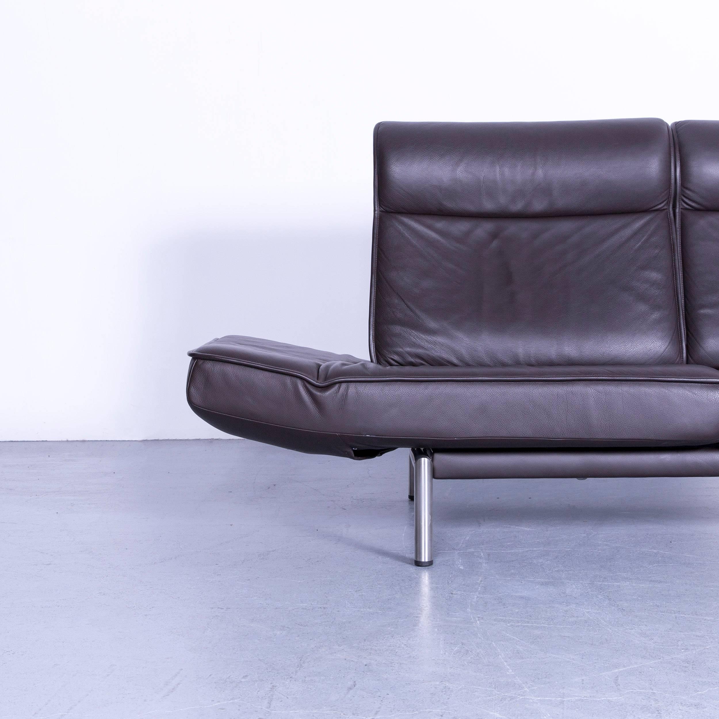 We bring to you an De Sede DS 450 leather sofa brown two-seat.


































 