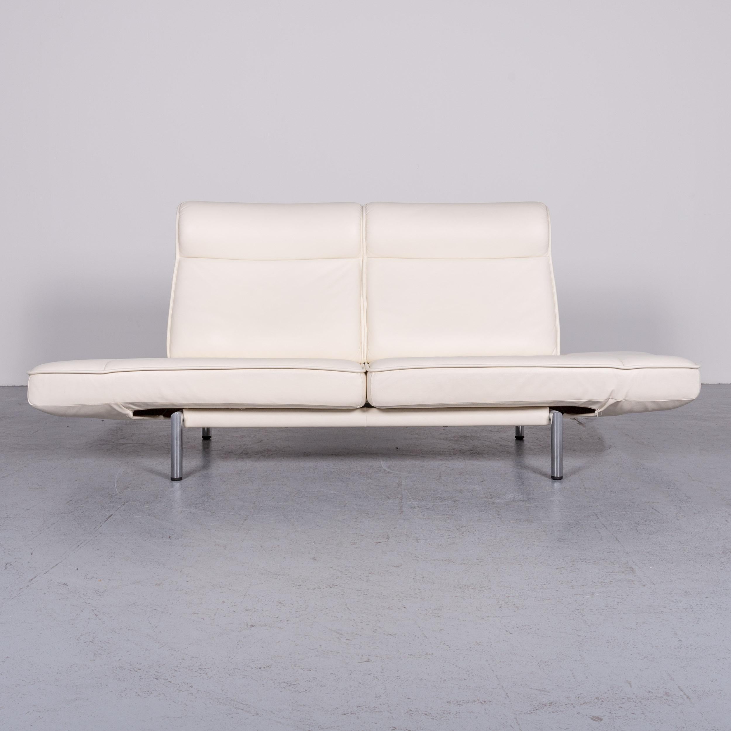 De Sede DS 450 sofa crème beige leather three-seat couch made in Switzerland.