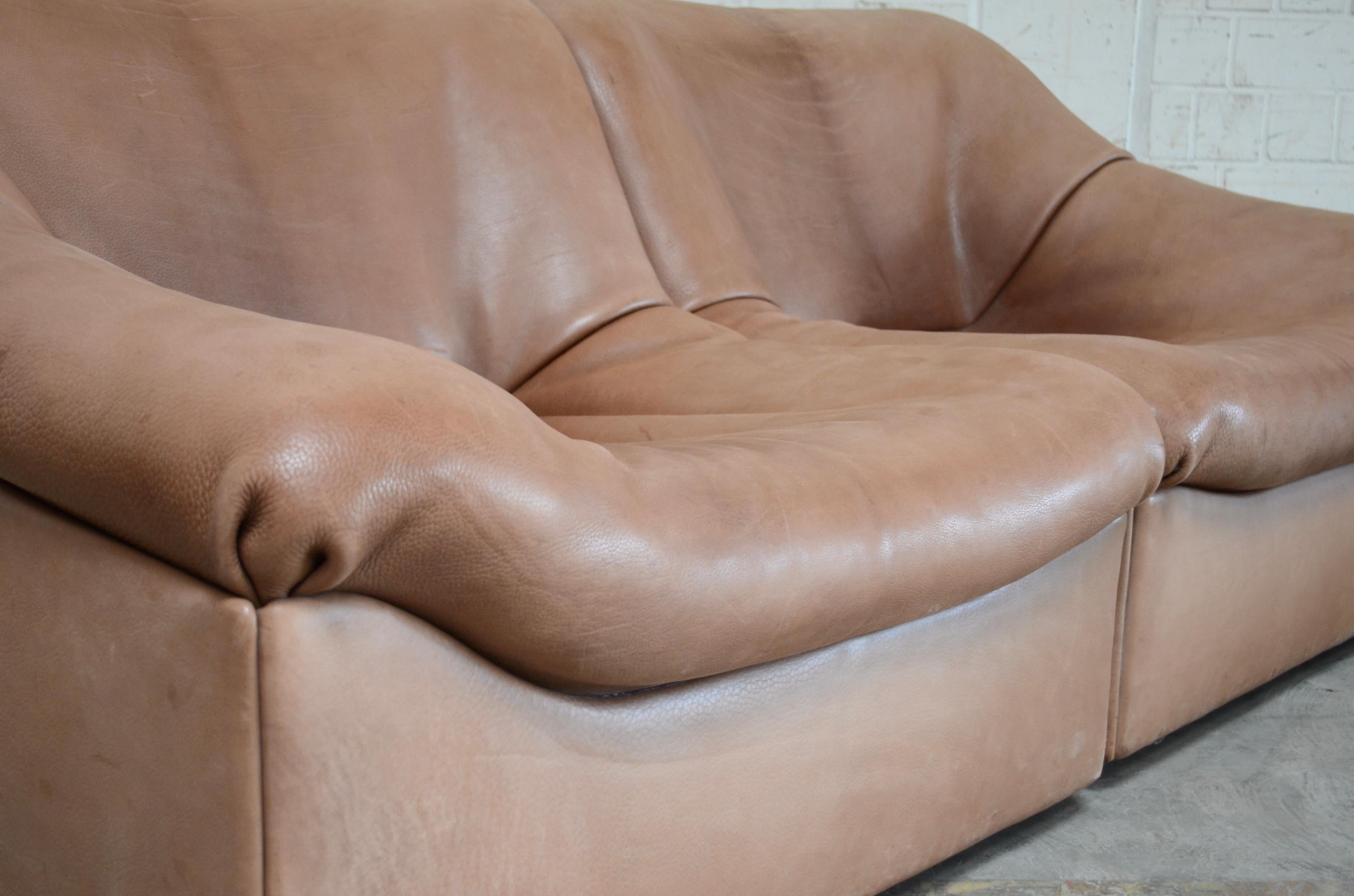 De Sede DS 46 Loveseat Neck Leather Sofa Modul Brown For Sale 4