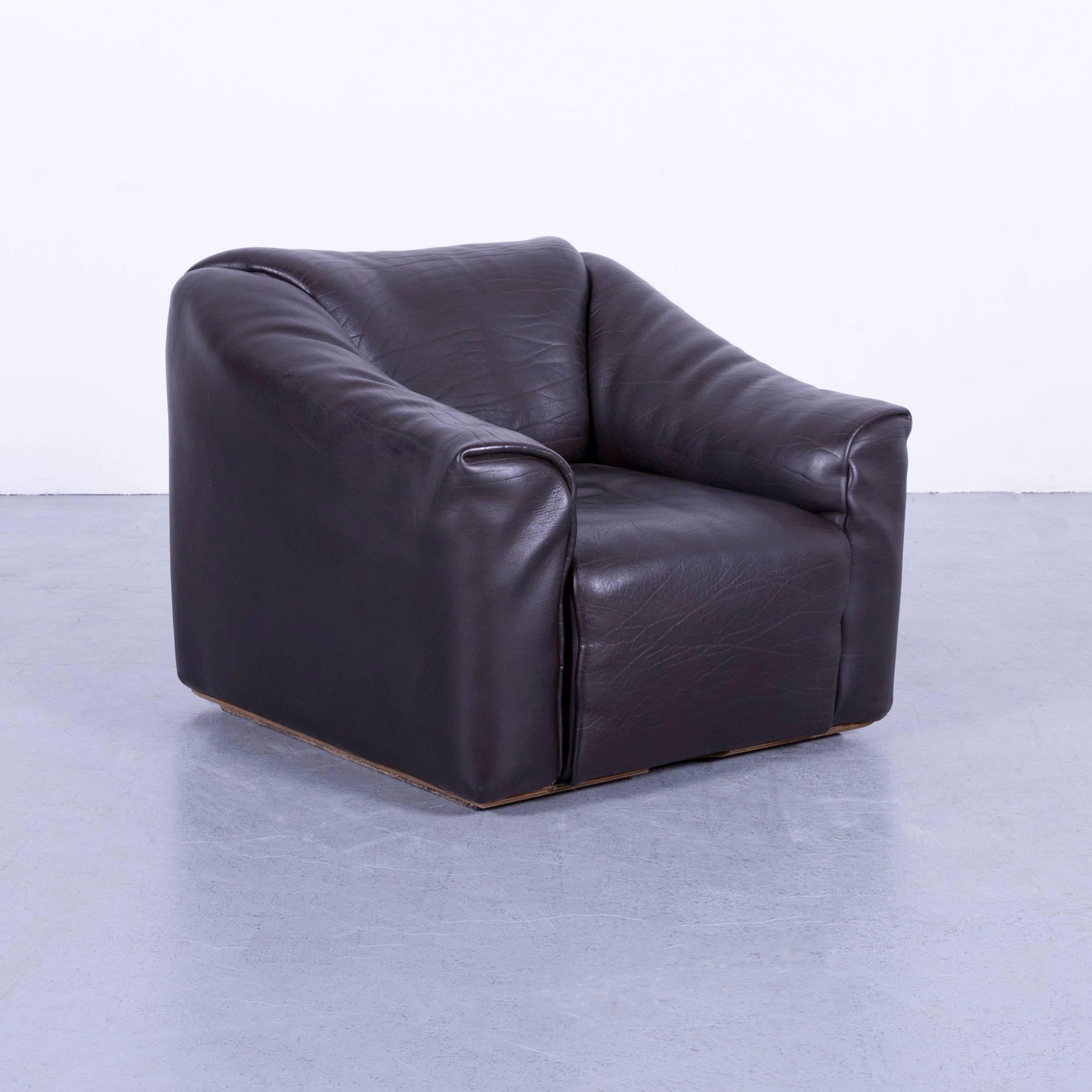 We bring to you an De Sede DS 47 leather armchair brown one-seat function.


































   