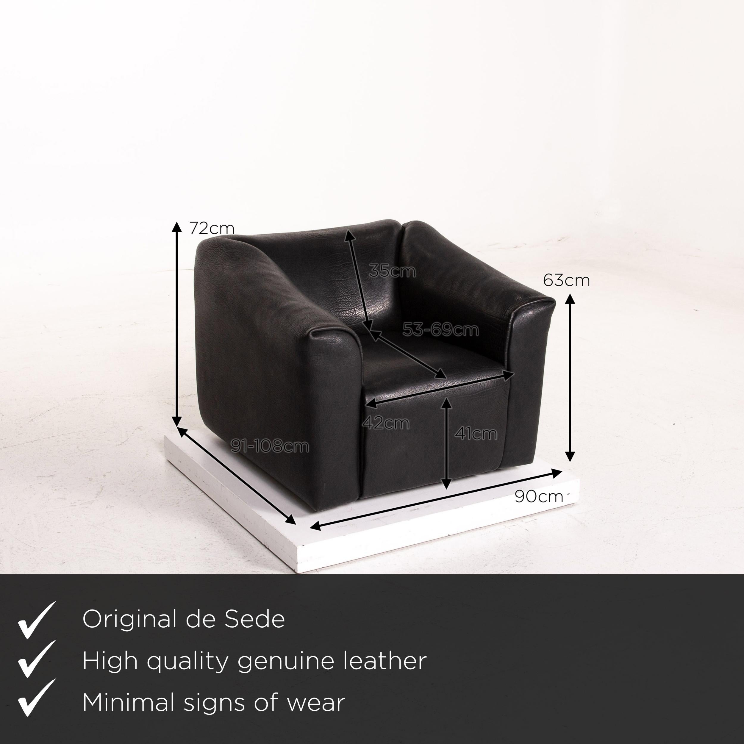 Modern De Sede DS 47 Leather Sofa Black Three-Seat Couch For Sale