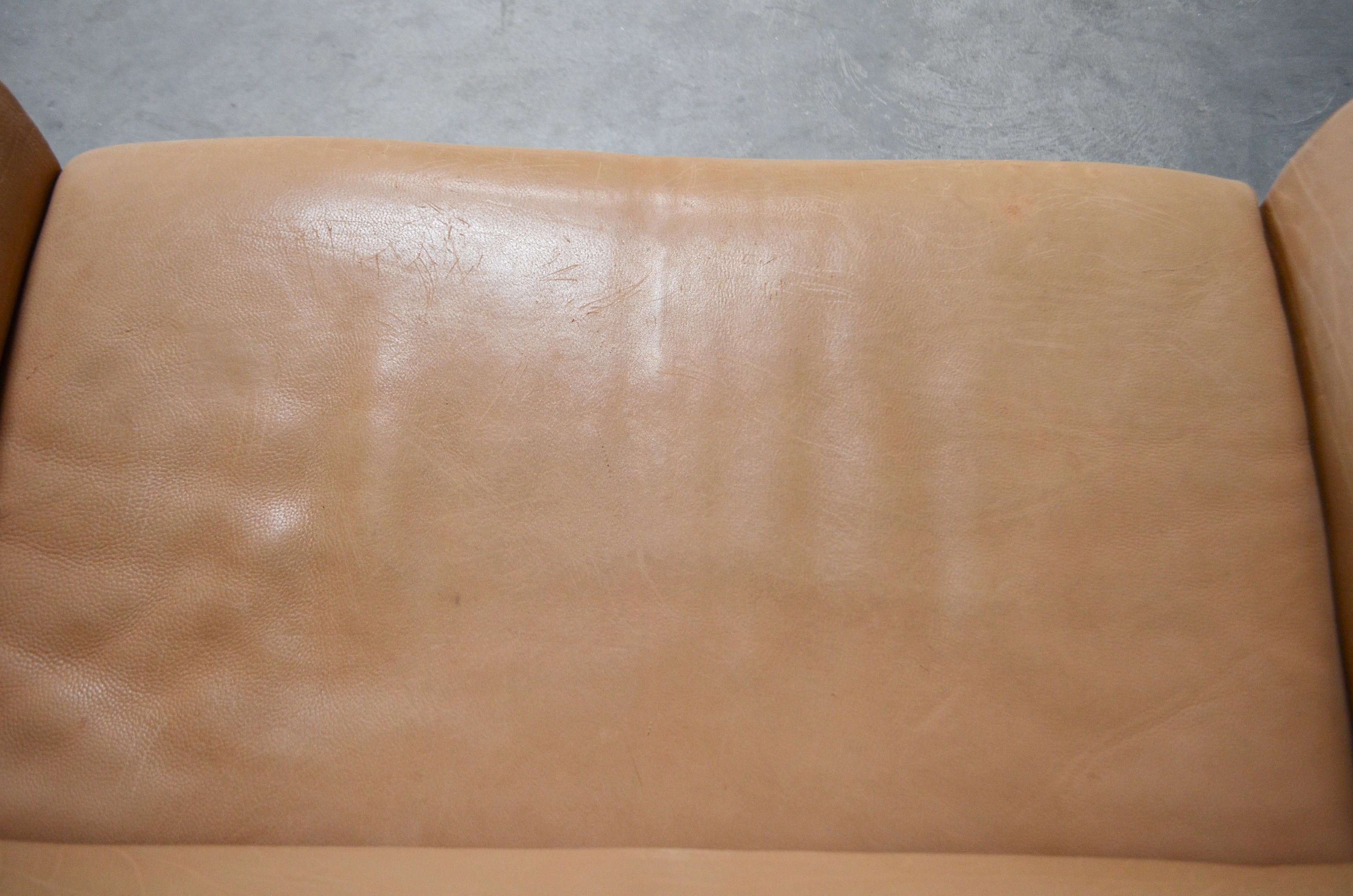 De Sede DS 47 Loveseat Neck Leather Sofa 8