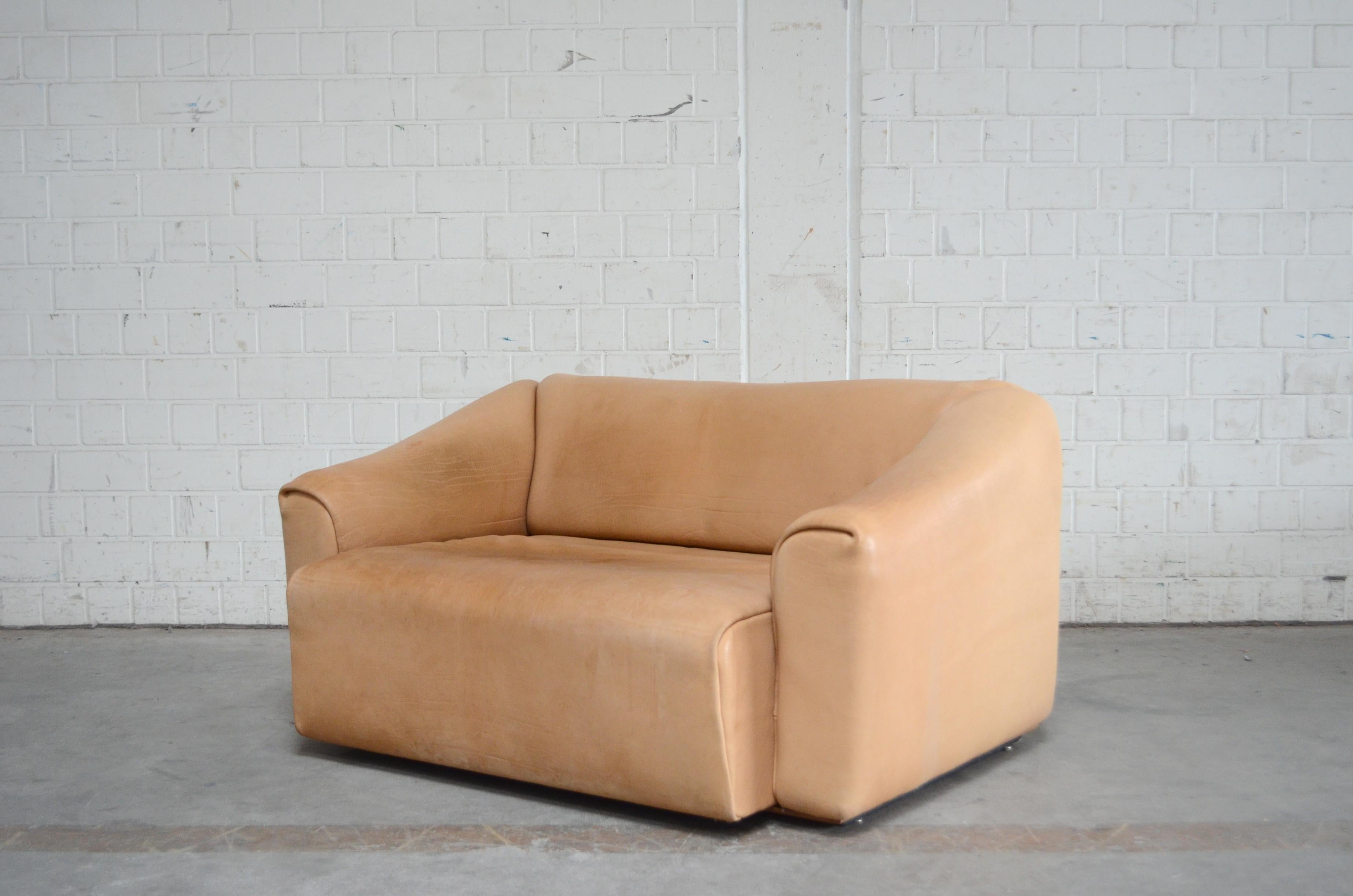 De Sede DS 47 Loveseat Neck Leather Sofa In Good Condition In Munich, Bavaria