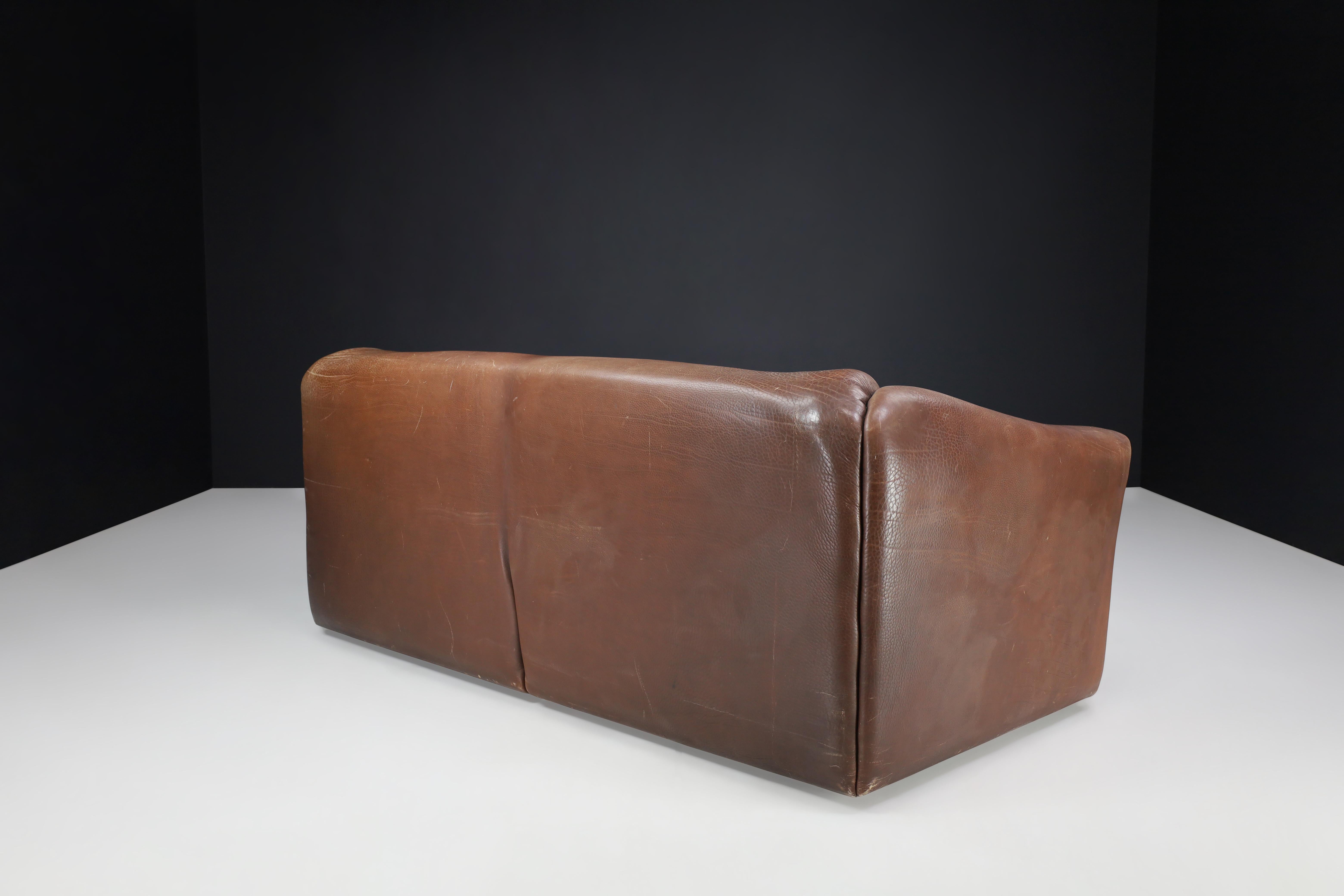 De Sede DS-47 Neck Leather Sofa from Switzerland 1970s  For Sale 1