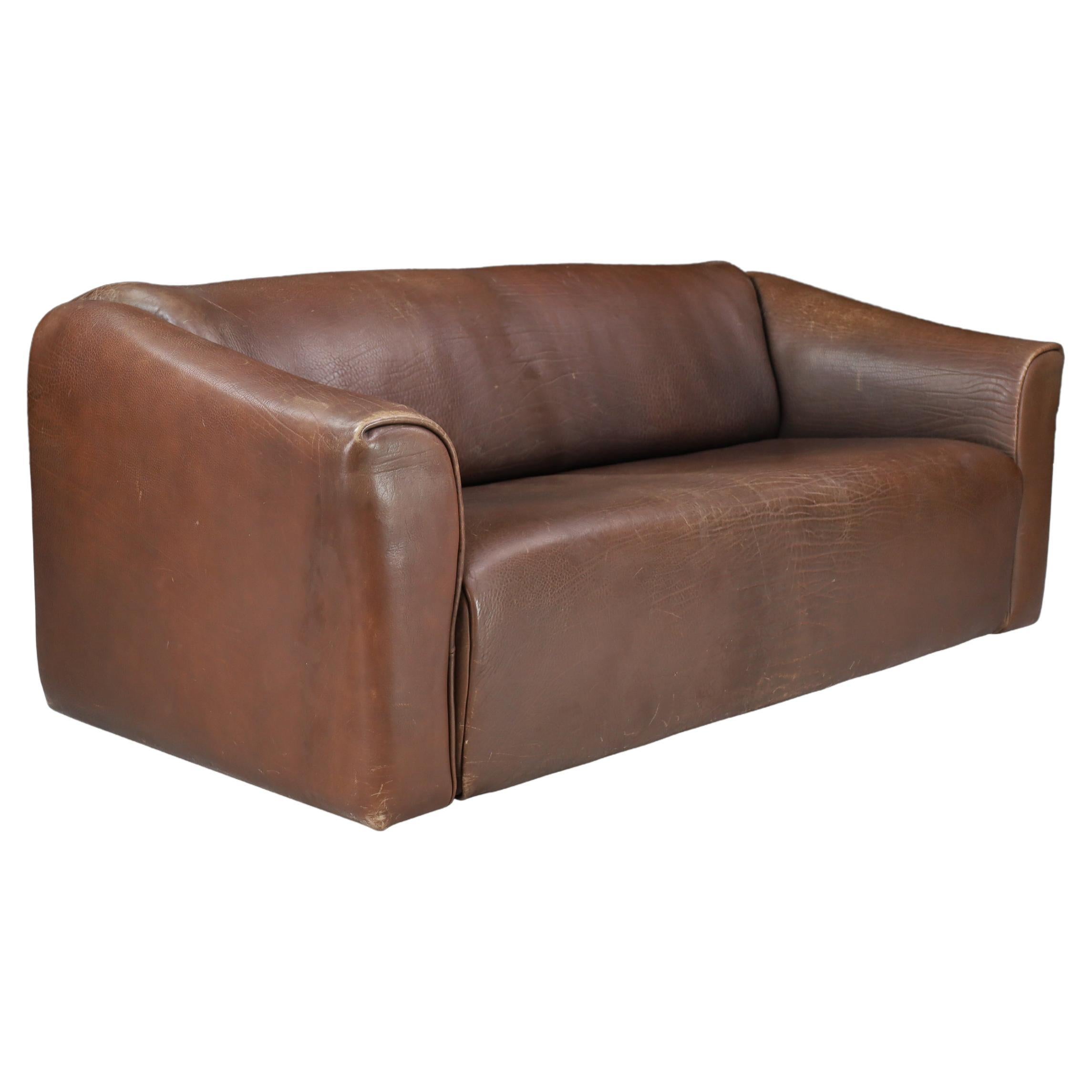 De Sede DS-47 Neck Leather Sofa from Switzerland 1970s  For Sale