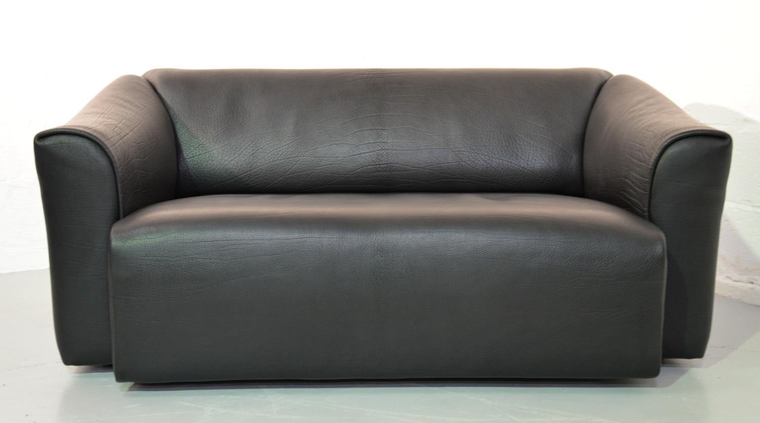 Mid-Century Modern De Sede DS 47 Original Neck Leather Designer Sofa, Switzerland 1970`s For Sale