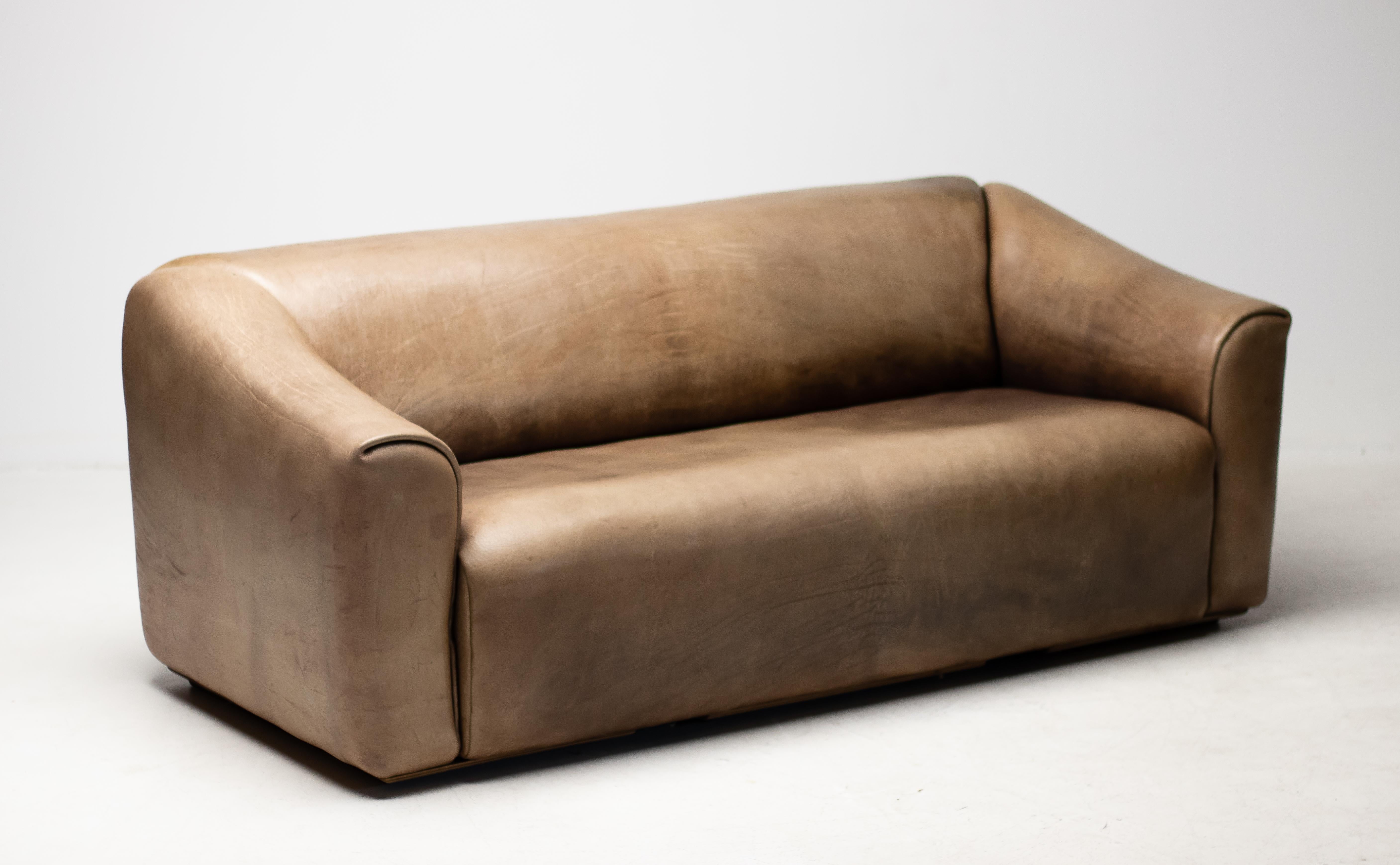 Mid-Century Modern De Sede DS-47 Sofa in Brown Buffalo Leather