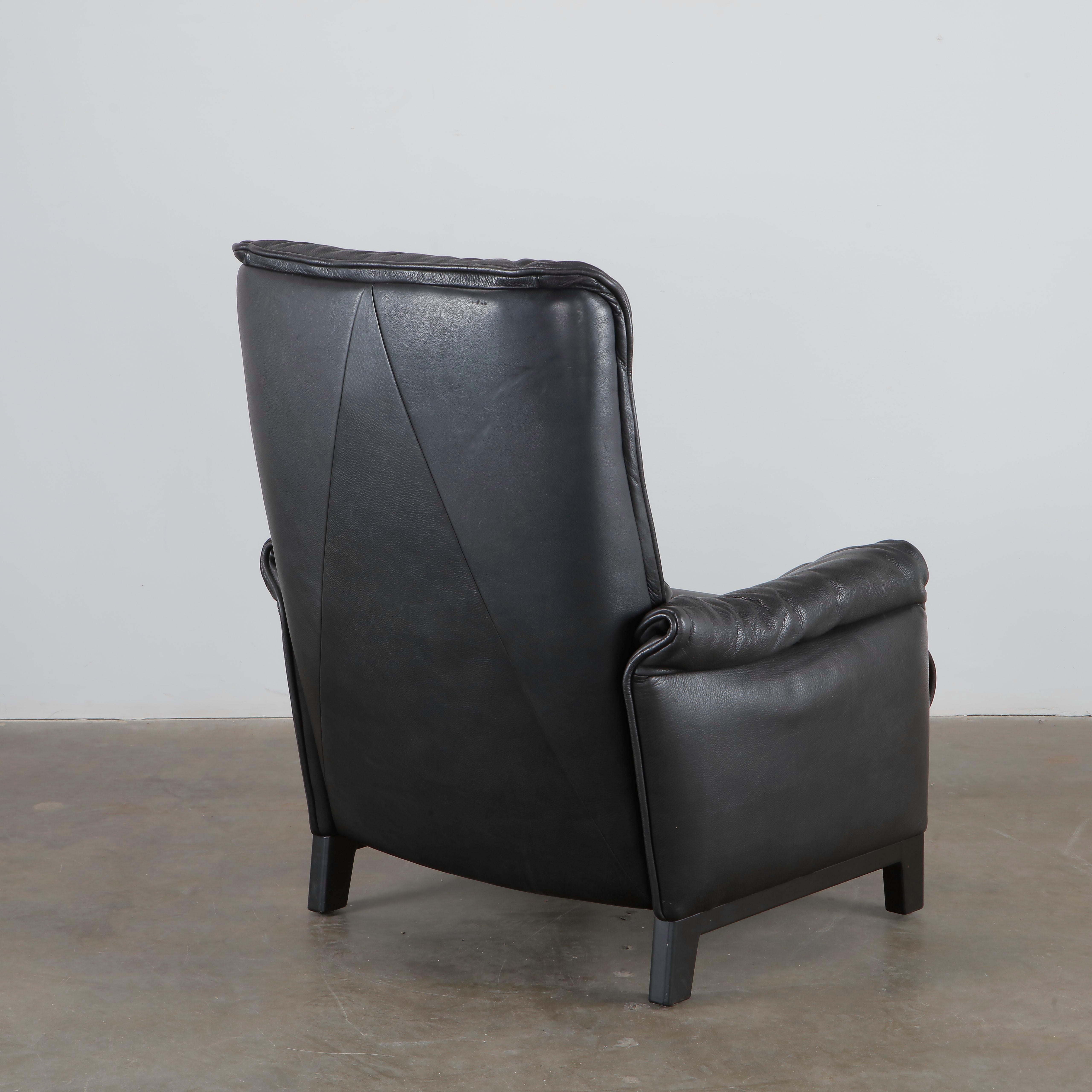 De Sede, DS 49 Sillón de cuero negro, años 70 en venta 5
