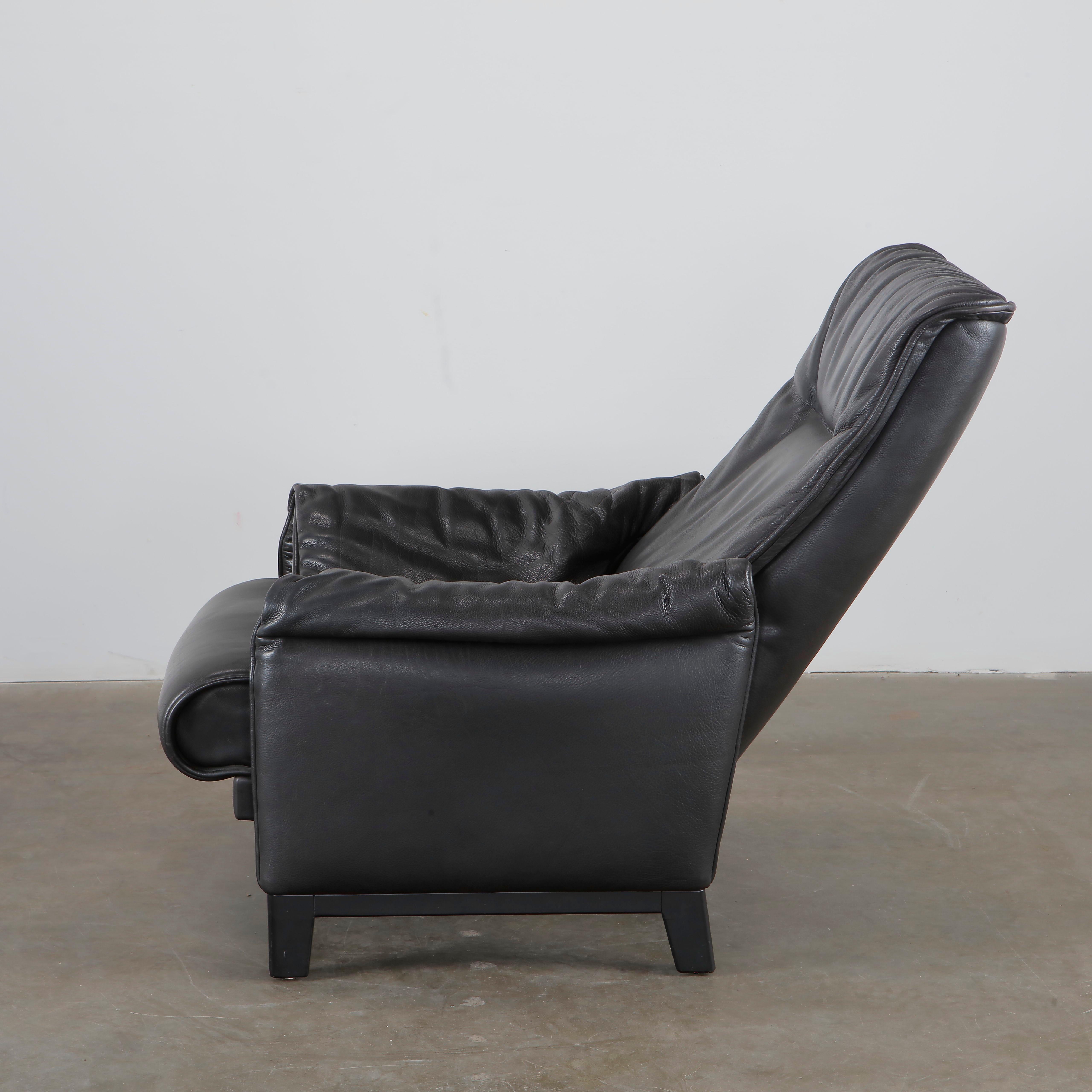 De Sede, DS 49 Sillón de cuero negro, años 70 en venta 9