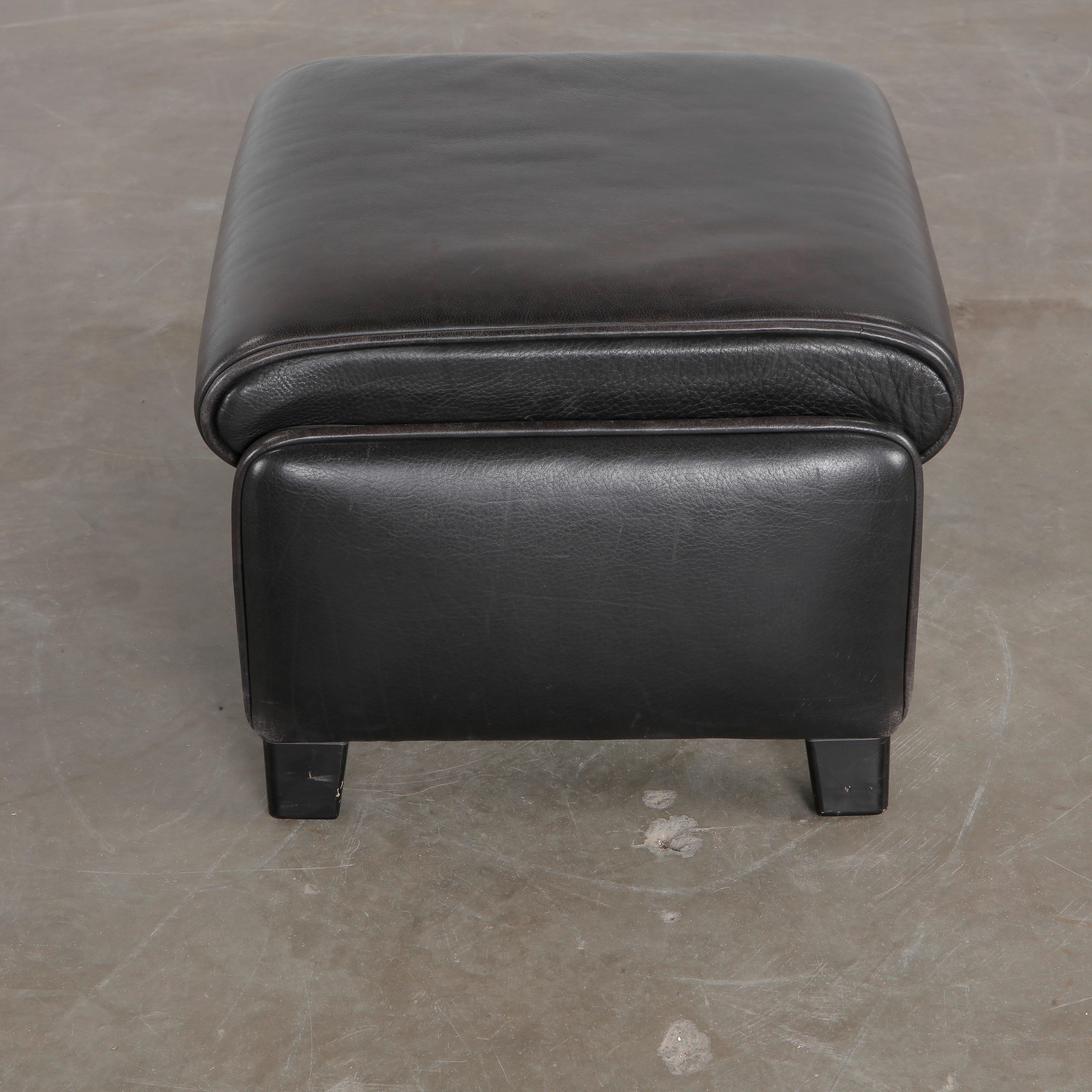 De Sede, DS 49 Sillón de cuero negro, años 70 Cuero en venta