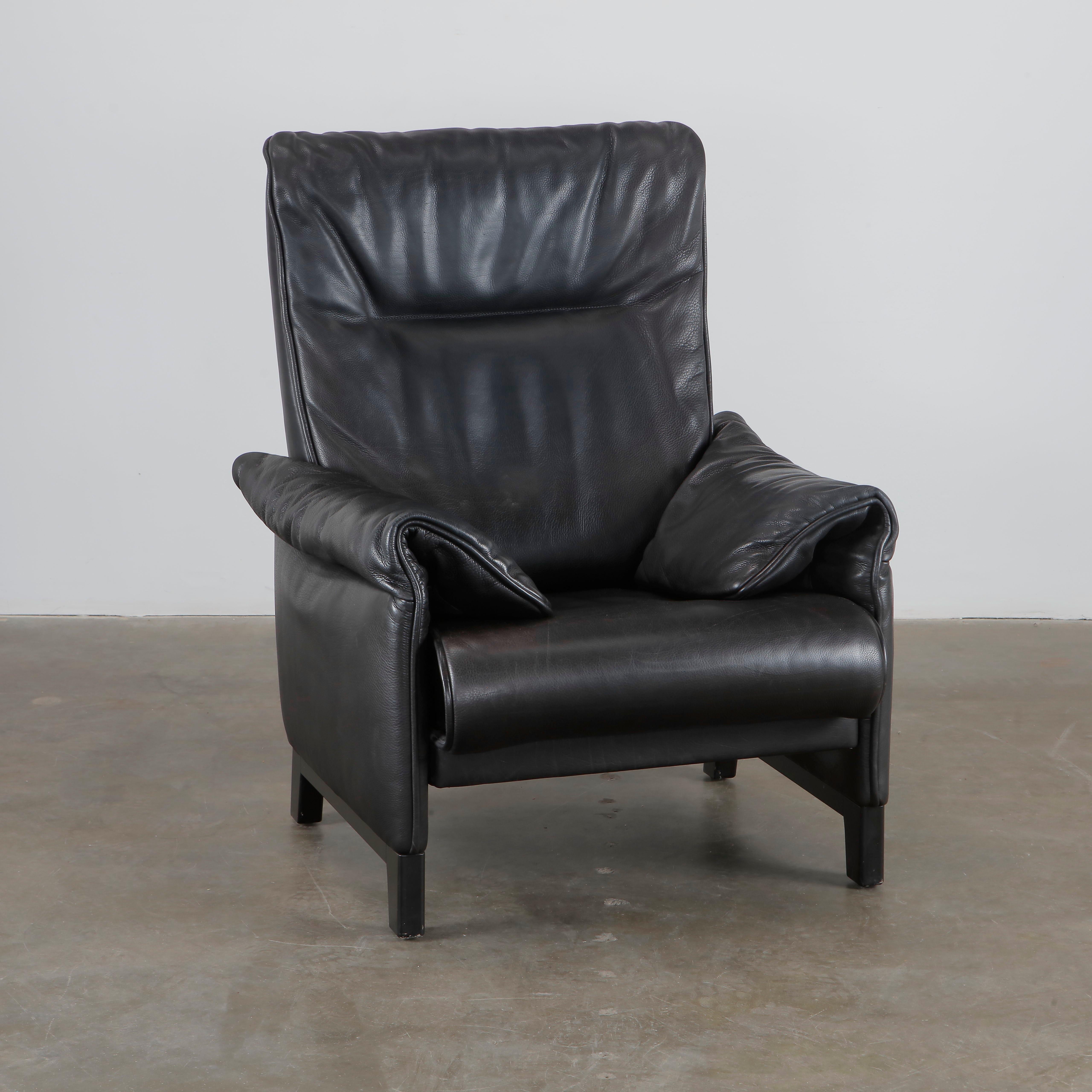 De Sede, DS 49 Sillón de cuero negro, años 70 en venta 1