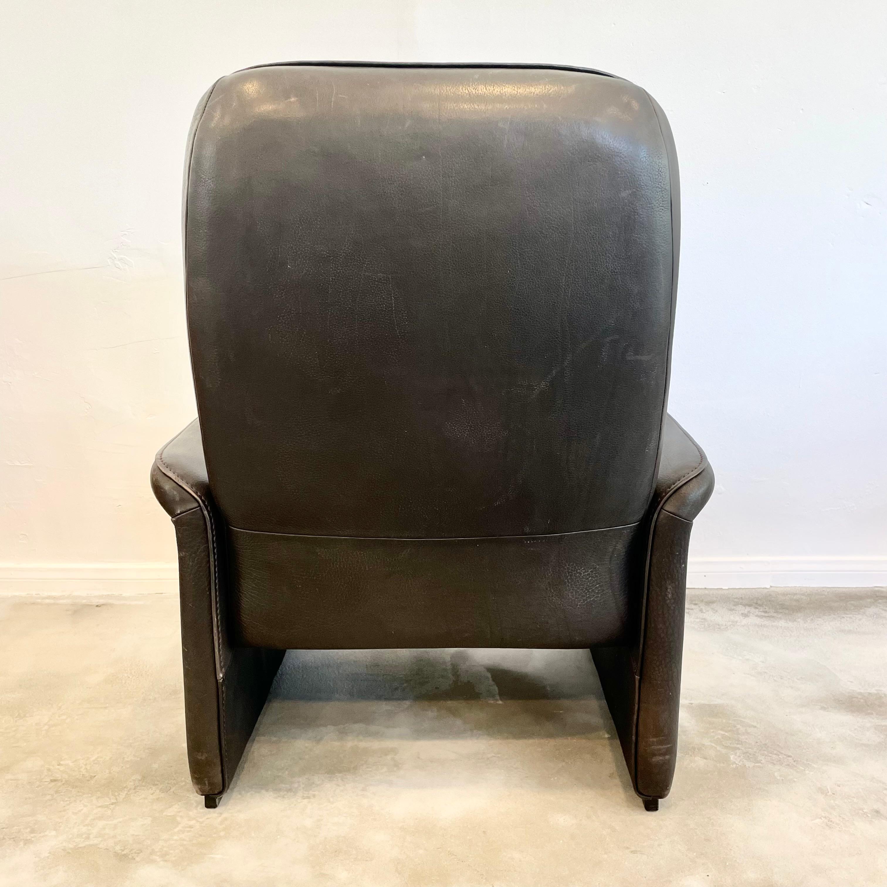 De Sede DS-50 Black Leather Recliner Chair, 1970s Switzerland In Good Condition For Sale In Los Angeles, CA