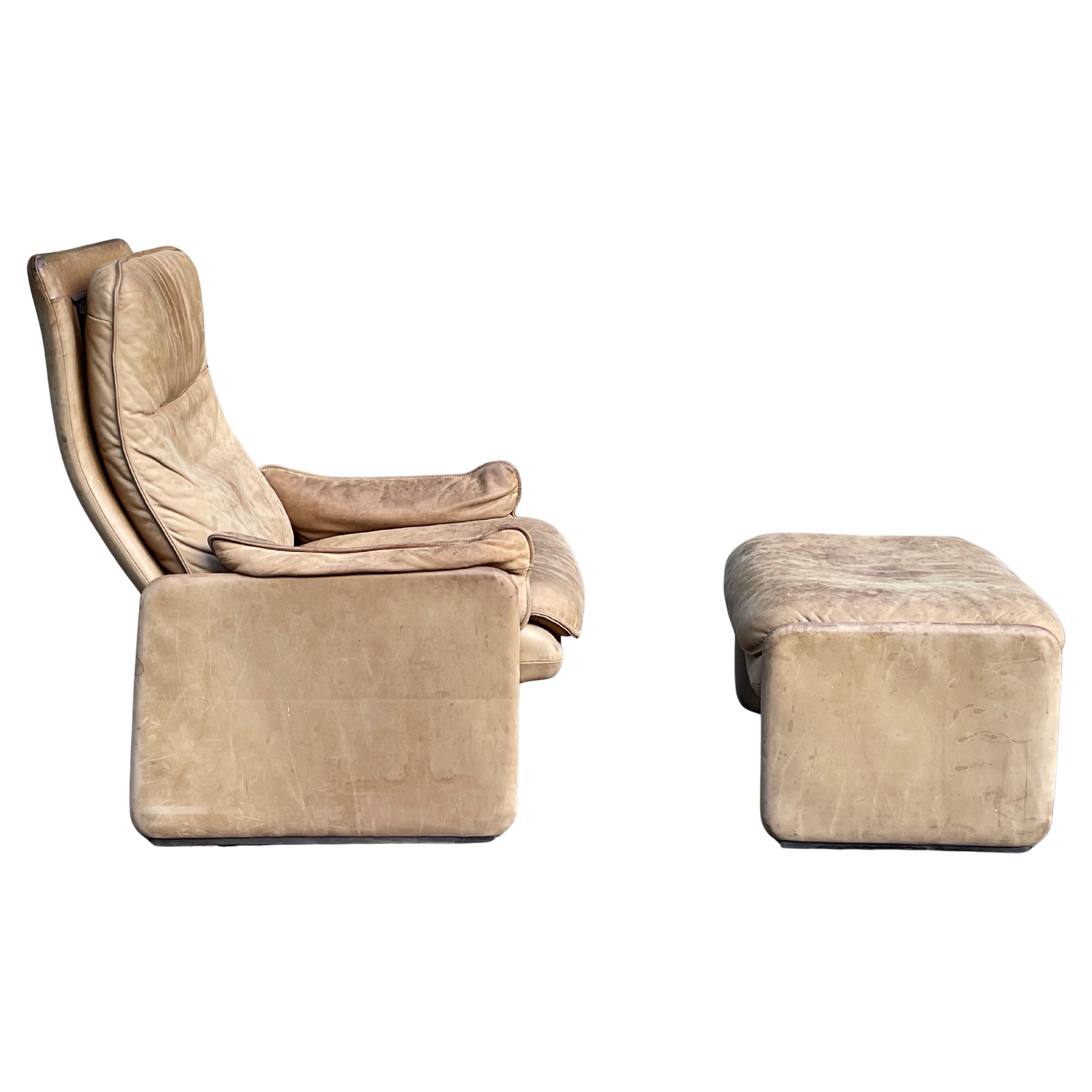 De Sede DS-50 Buffalo Leather Lounge Chair & Ottoman, Circa 1970s For Sale 1