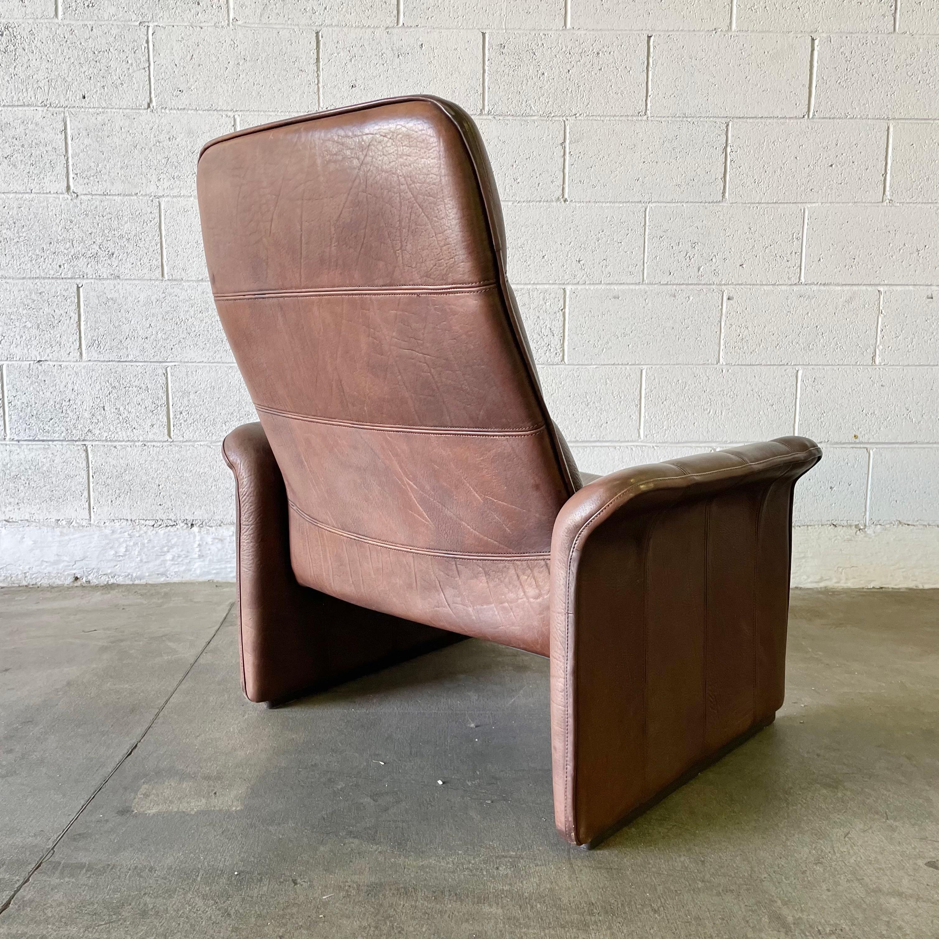 Mid-Century Modern De Sede DS-50 Chocolate Brown Recliner Chair  For Sale