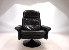 De Sede DS 50 leather armchair Tulip, 1970