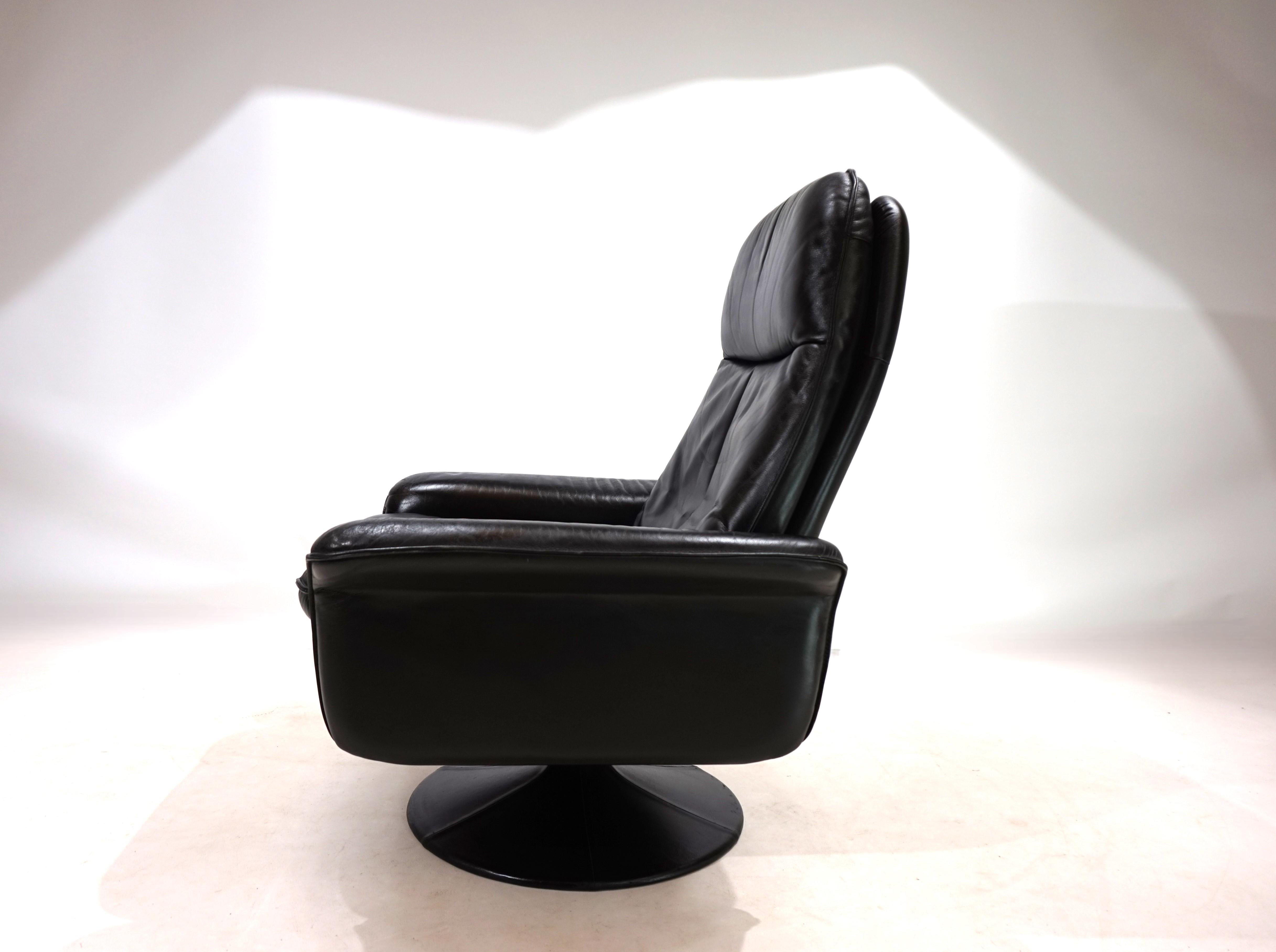 Mid-Century Modern De Sede DS 50 leather armchair Tulip, 1970 For Sale