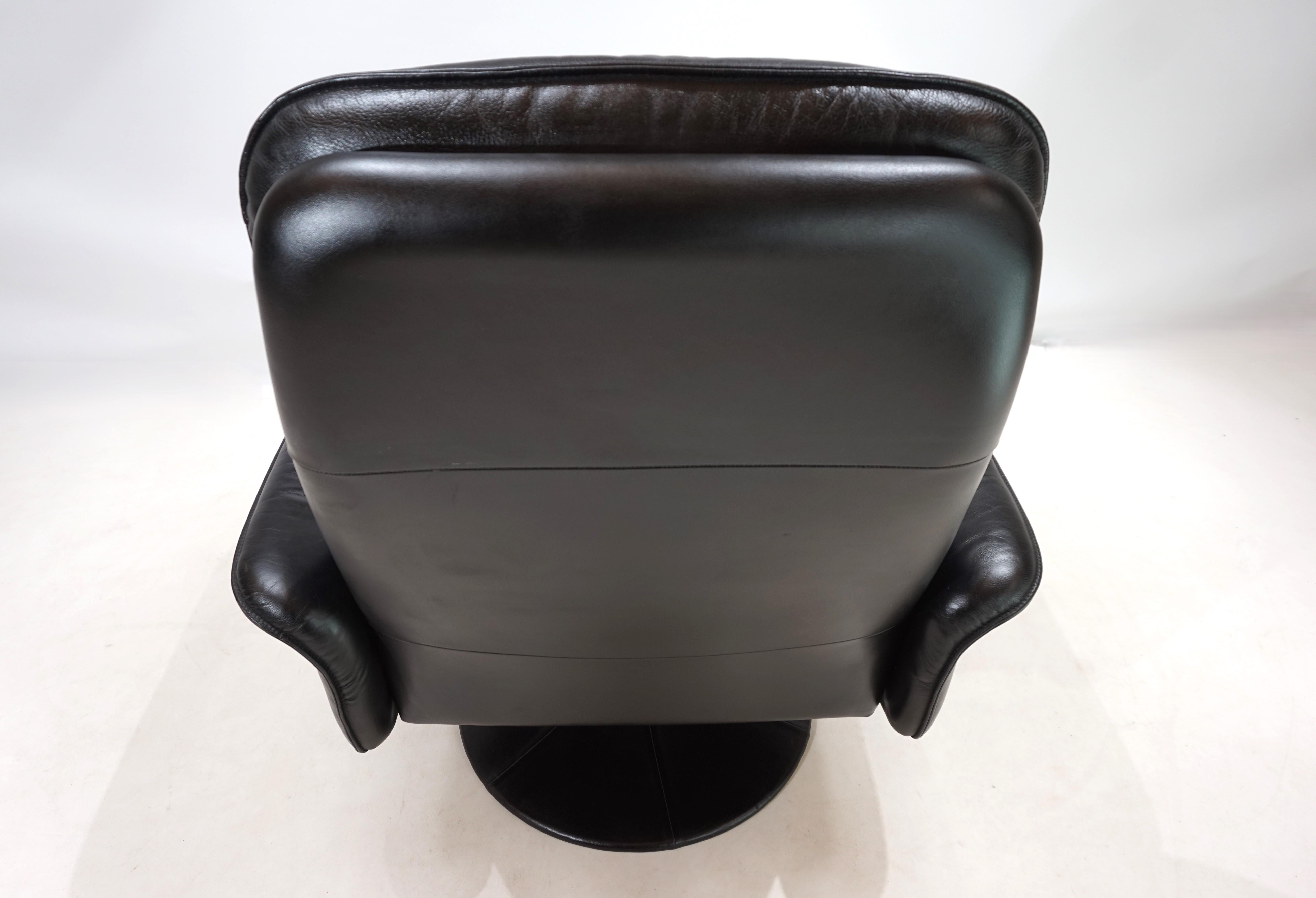 Leather De Sede DS 50 leather armchair Tulip, 1970 For Sale