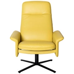 Chaise De Sede DS 55 à haut dossier en tapisserie de cuir jaune, équipe de design De Sede