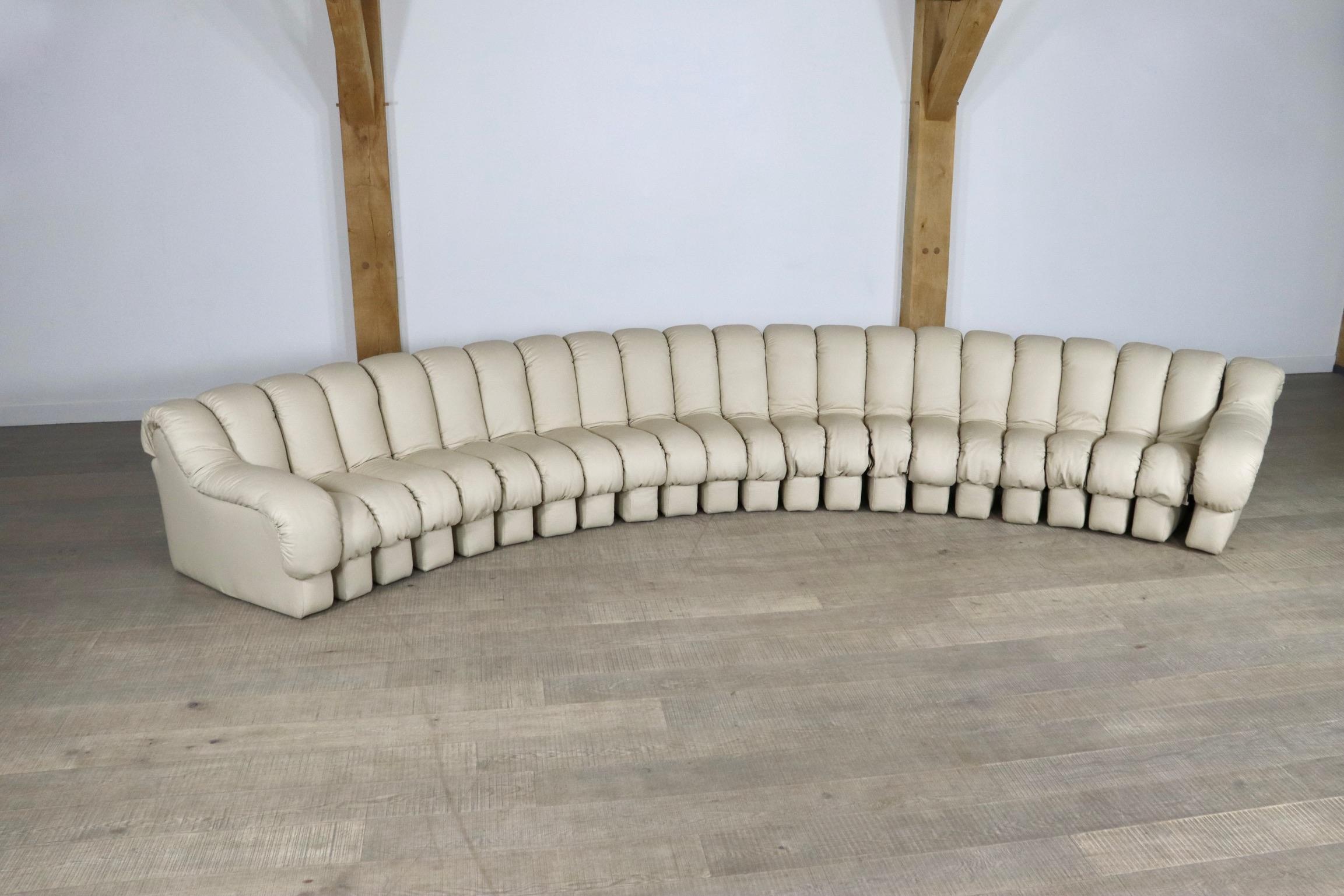 De Sede Ds 600 “Non-Stop” Cream Leather Sofa by Heinz Ulrich, Ueli Berger  4