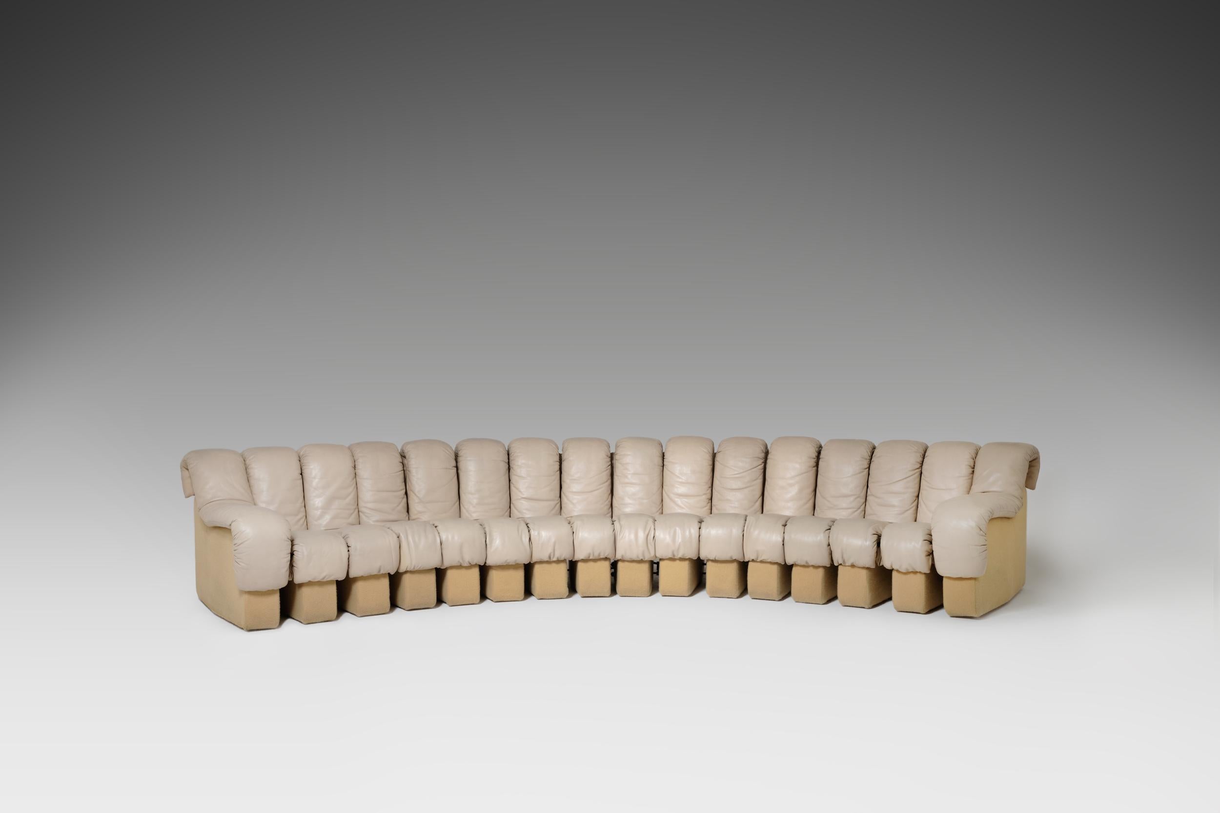 Metal De Sede DS 600 ‘Non Stop’ Sectional Sofa in Beige Leather