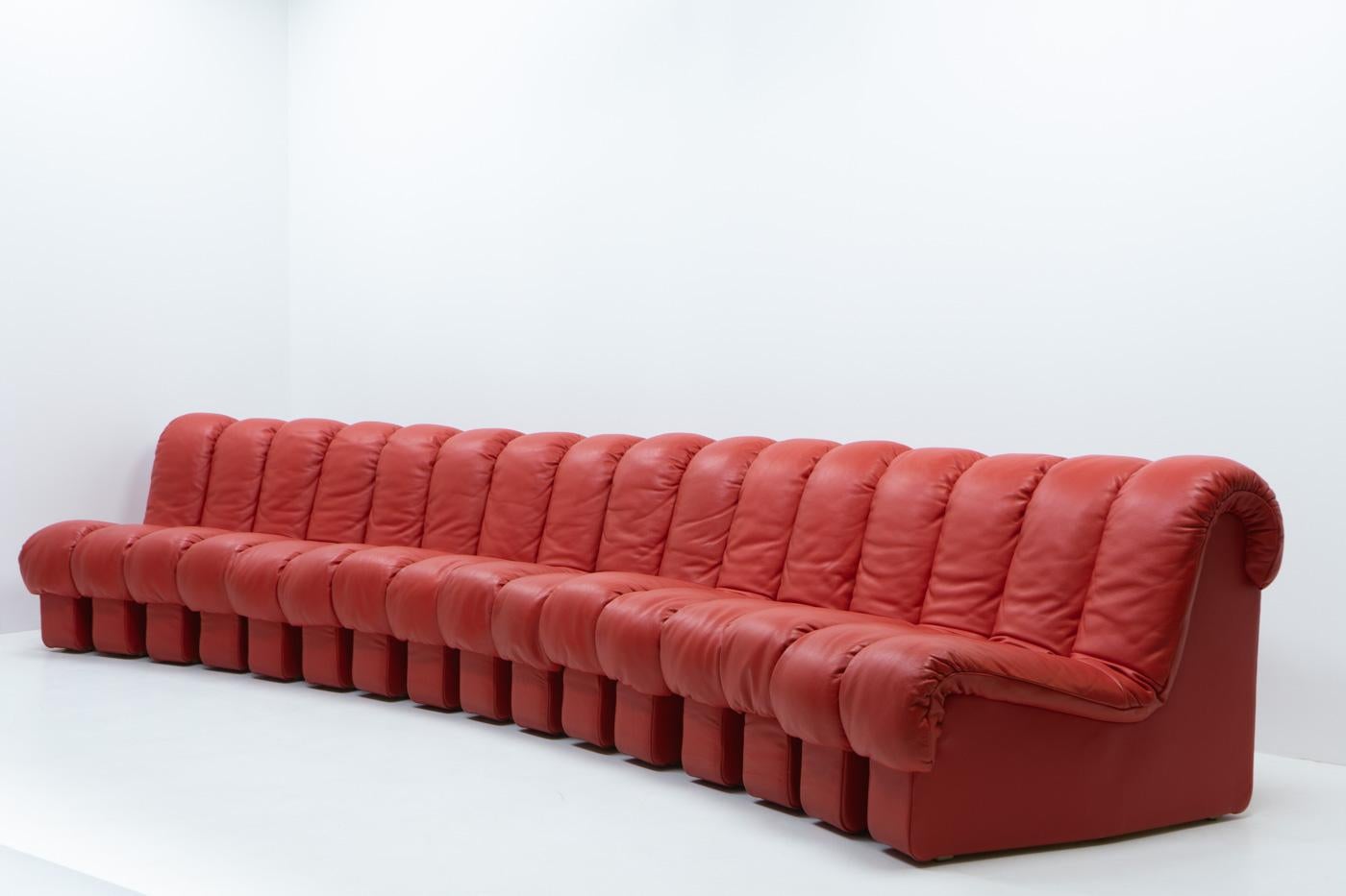 Contemporary De Sede DS-600 “Non- Stop” Sofa (16 segments) For Sale
