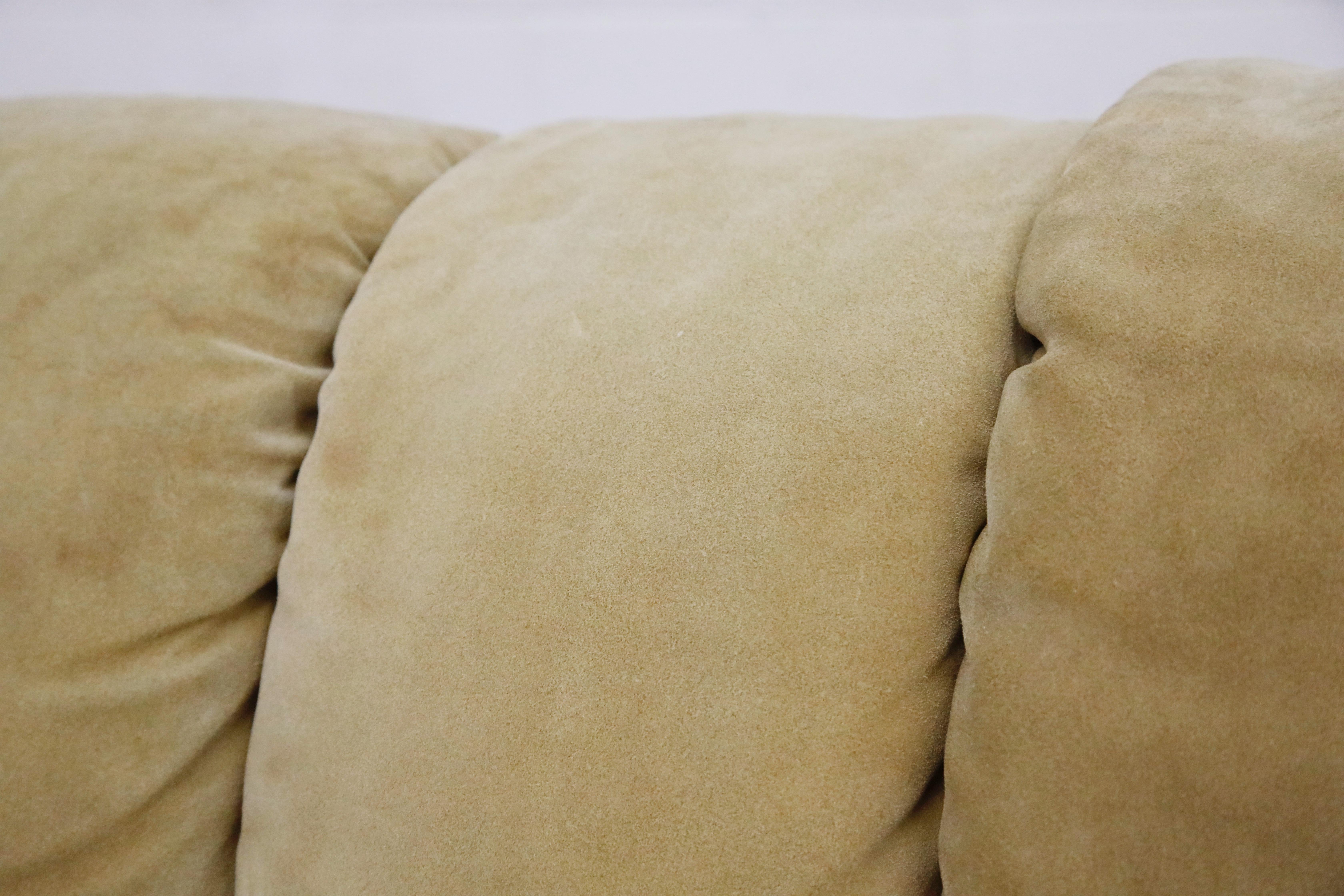 Late 20th Century De Sede DS-600 'Non Stop Sofa' in Tan Suede, 19 Sections, Signed