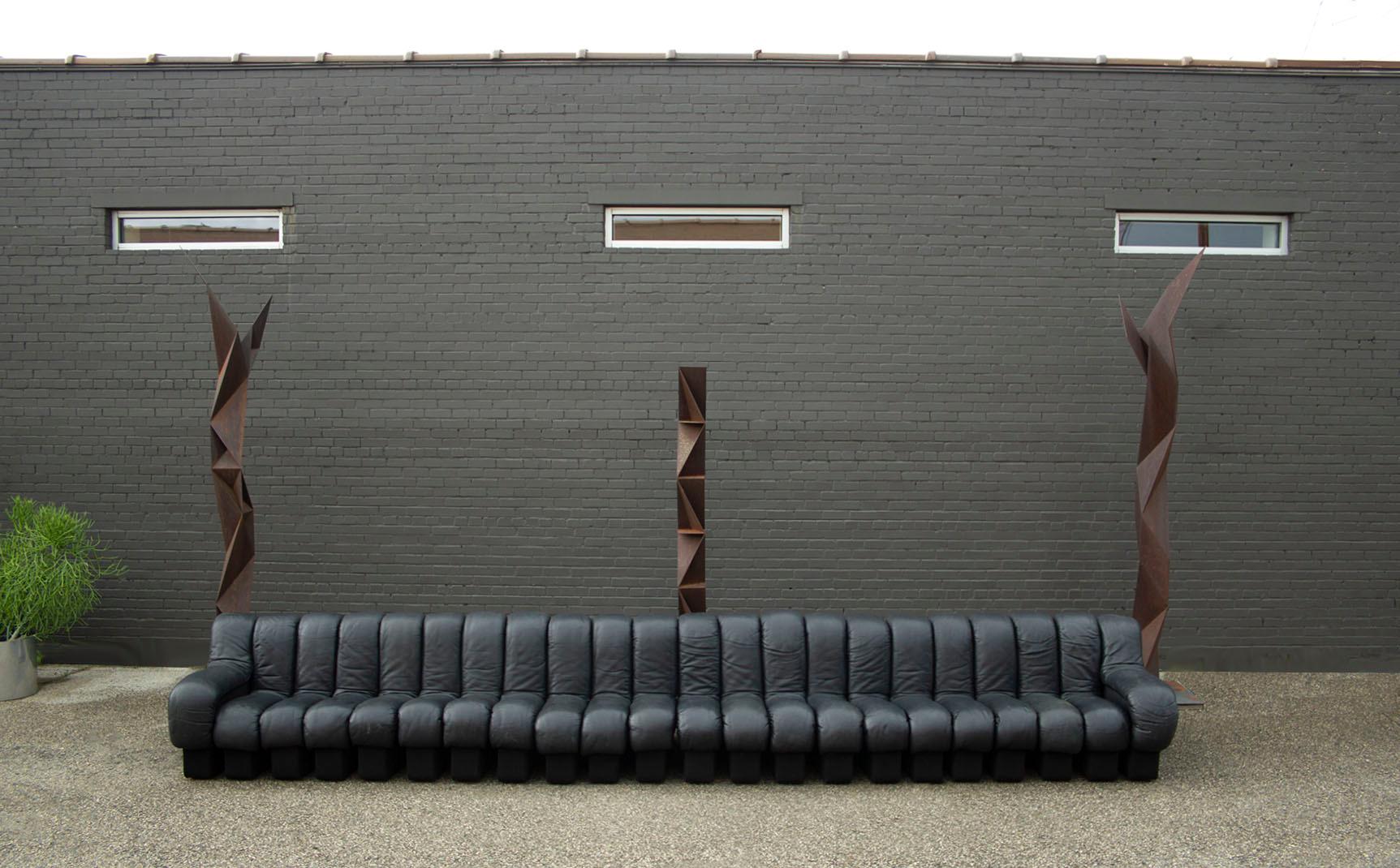 Mid-Century Modern De Sede DS-600 'Non-Stop' Tatzelwurm Sectional Sofa in Black Leather 22 Sections