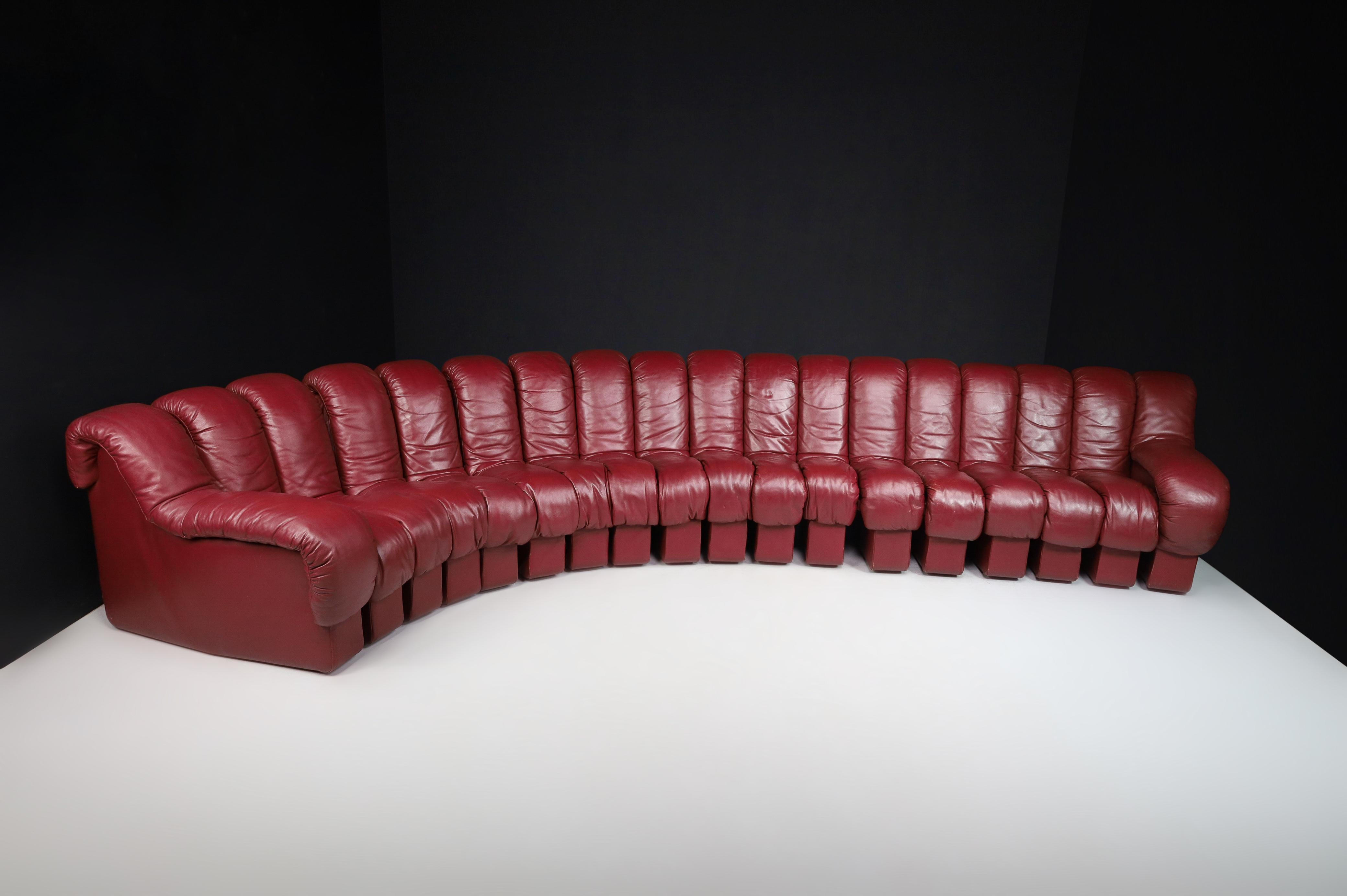 Swiss De Sede DS-600 'Snake' Sectional Sofa in Full Bordeaux Leather by Ueli Berger.