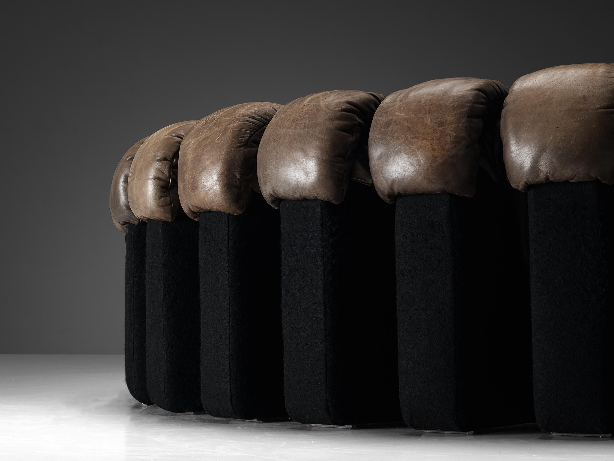 De Sede DS-600 'Snake' Sectional Sofa in Patinated Dark Brown Leather 2