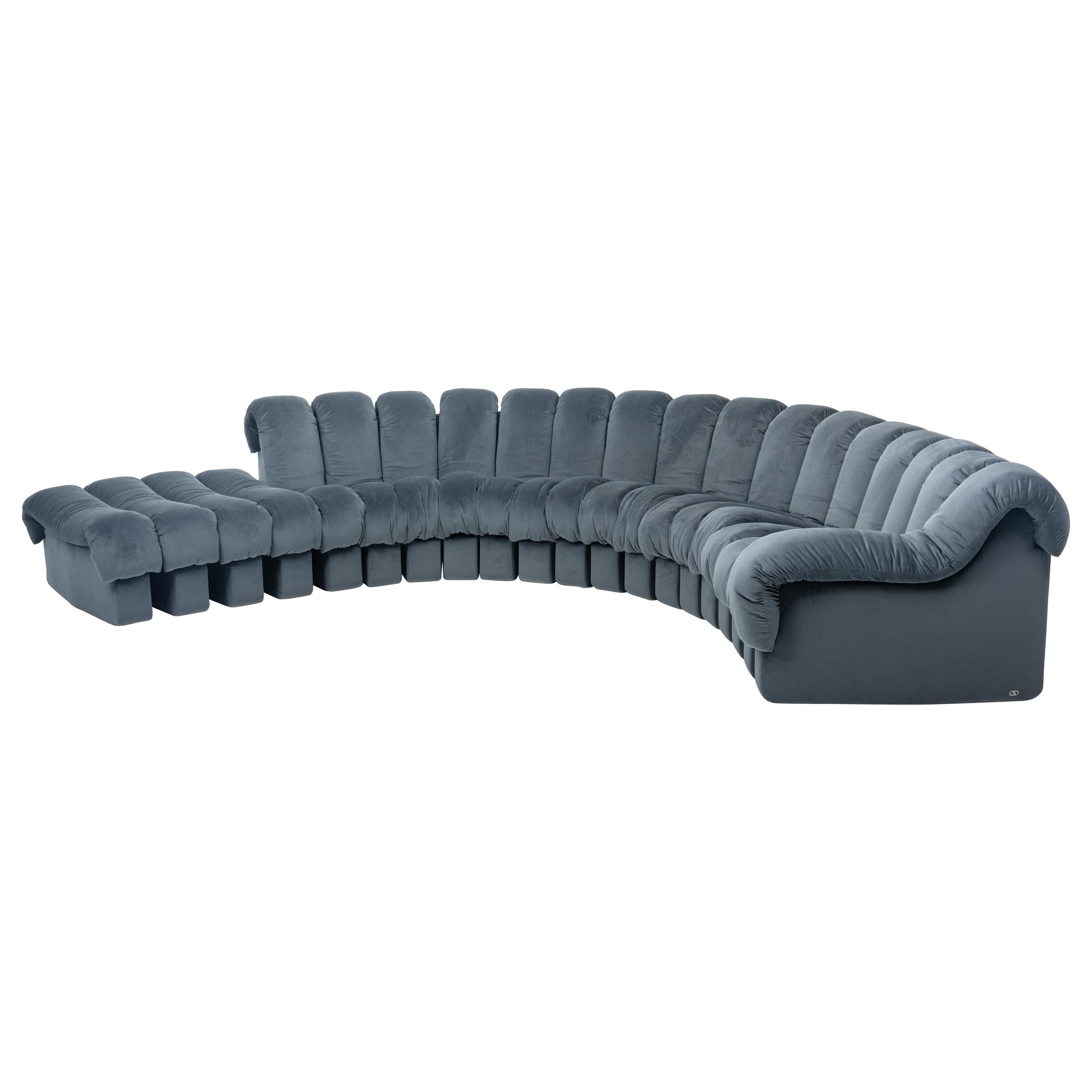 De Sede DS-600 Snake-Shape Modular Sofa in Blue with Adjustable Elements
