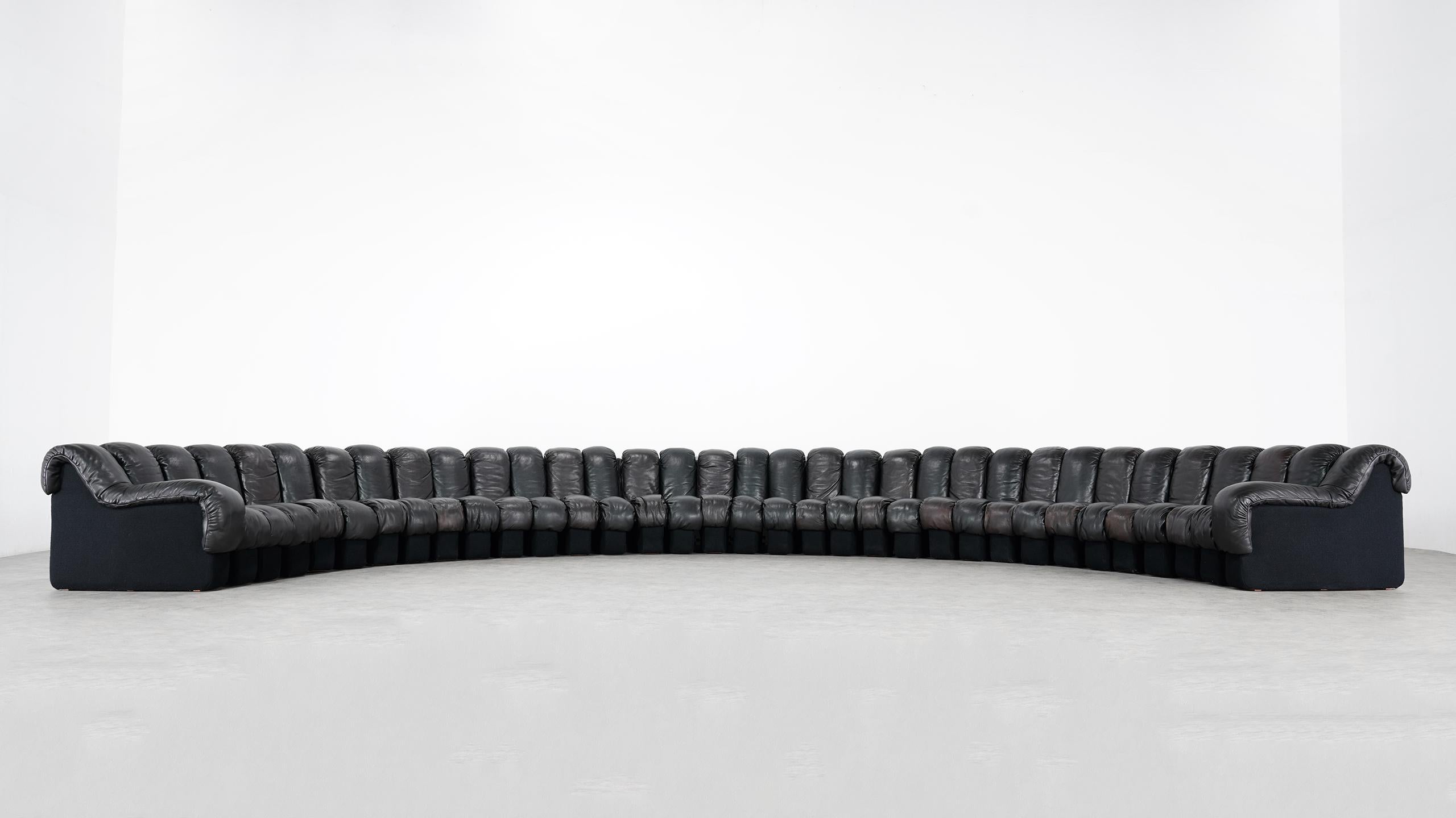 De Sede DS 600 Snake Sofa by Ueli Berger, 1972 Black & Brown Leather 36 Elemens 13